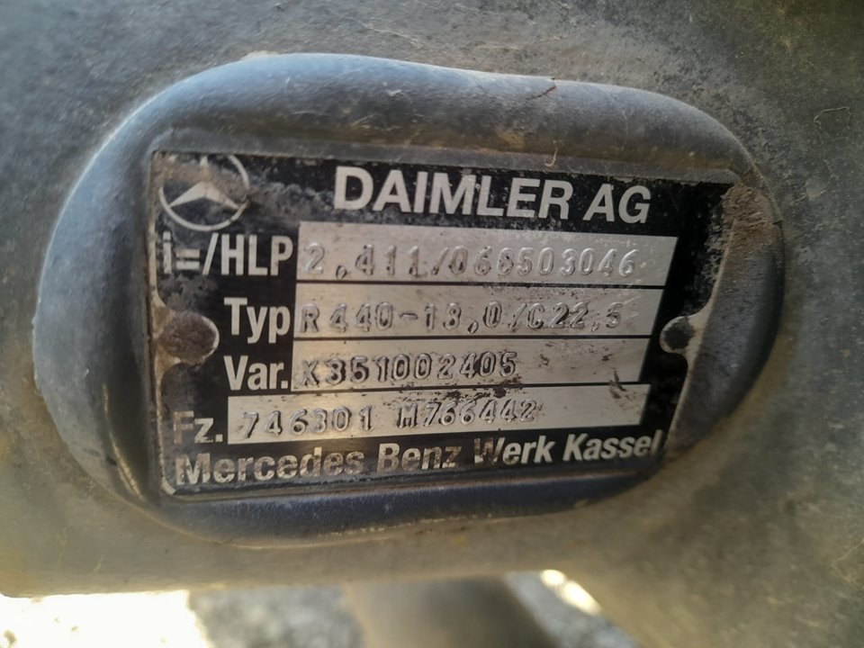 No identificado mercedes-benz actros 4 2-ejes bm 963 (2011) 18xx 4x2 sattelzugmaschine l b