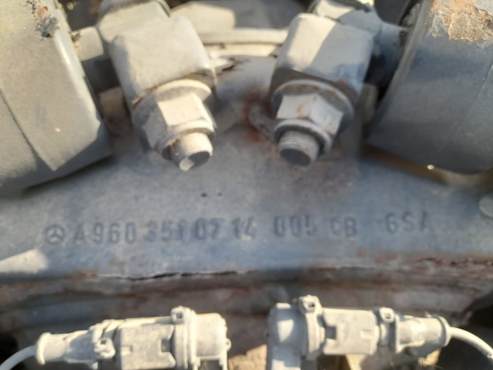No identificado mercedes-benz actros 4 2-ejes bm 963 (2011) 18xx 4x2 sattelzugmaschine l b