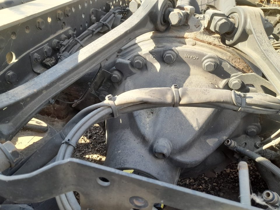 No identificado mercedes-benz actros 4 2-ejes bm 963 (2011) 18xx 4x2 sattelzugmaschine l b