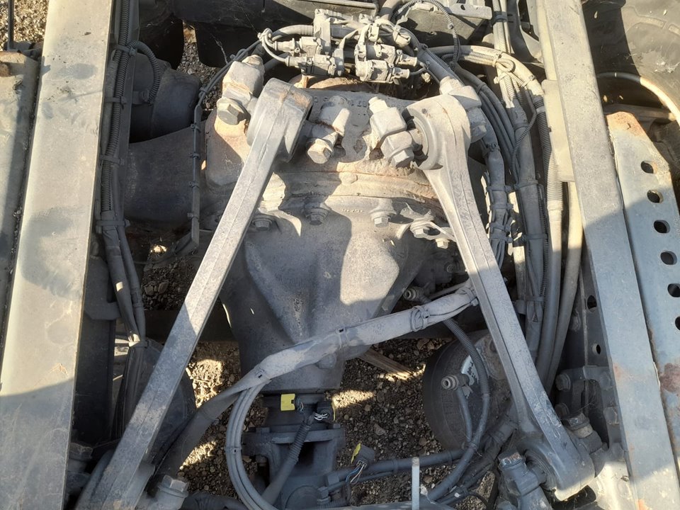 No identificado mercedes-benz actros 4 2-ejes bm 963 (2011) 18xx 4x2 sattelzugmaschine l b