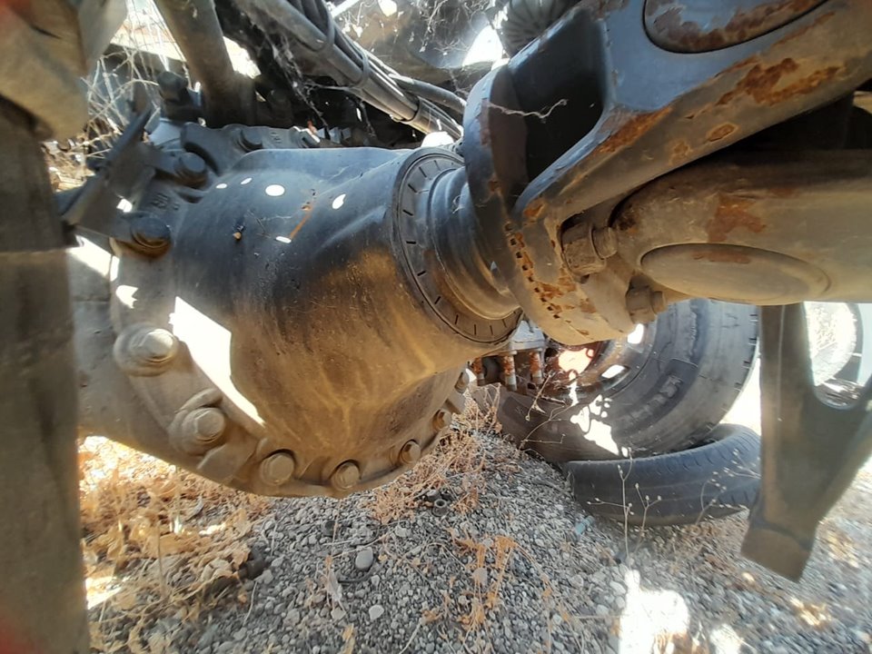 No identificado mercedes-benz actros 4 2-ejes bm 963 (2011) 18xx 4x2 sattelzugmaschine l b