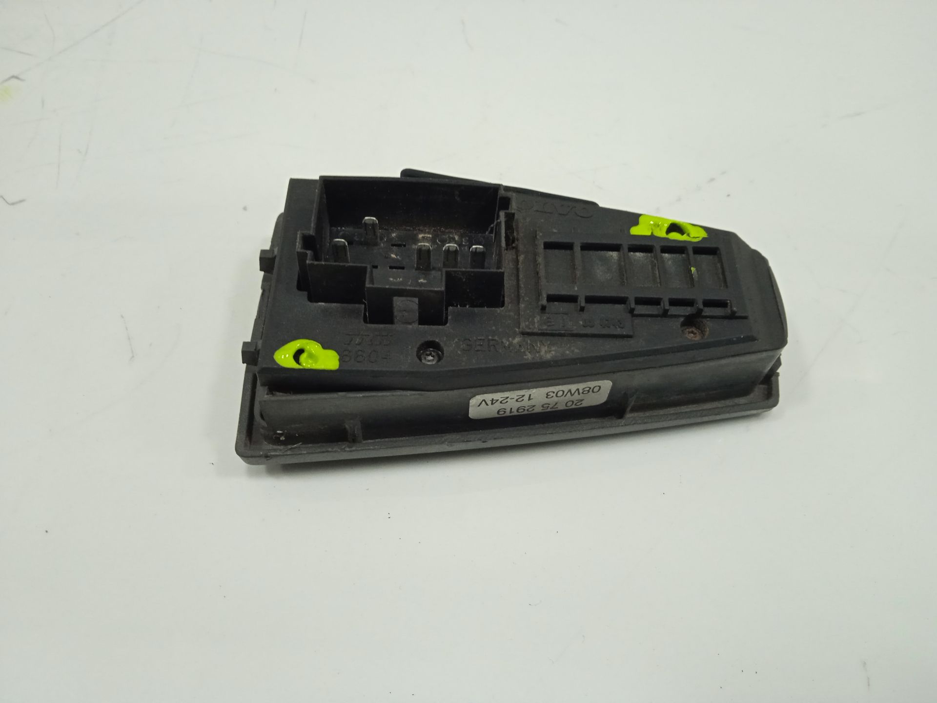 Mando elevalunas delantero derecho volvo fh fg 4x2 low largo (lh1 o l2h1)