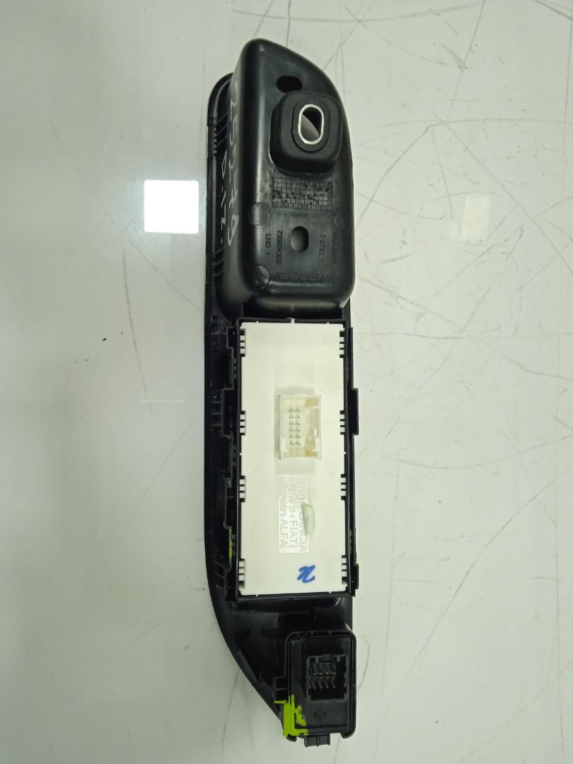 Mando elevalunas delantero izquierdo fiat ii tipo (357) hatchback city sport