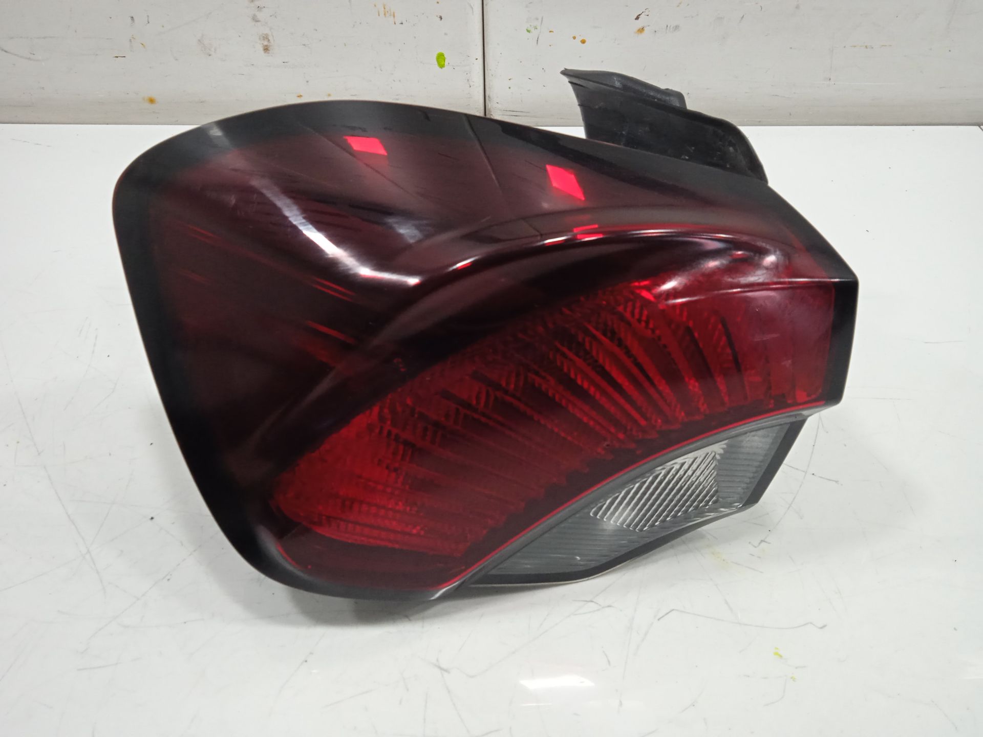 Piloto trasero izquierdo fiat ii tipo (357) hatchback city sport