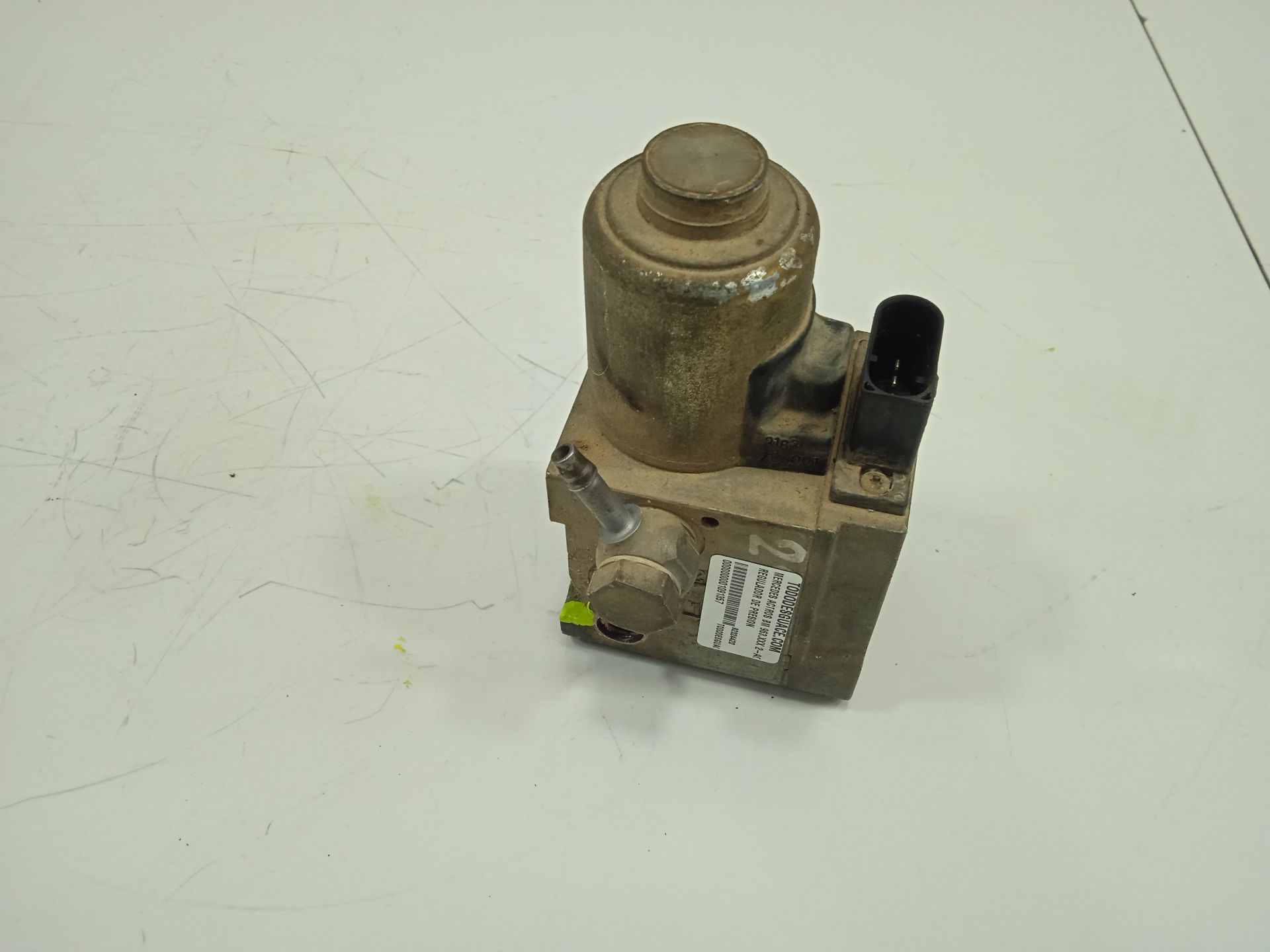 No identificado mercedes-benz actros 4 2-ejes bm 963 (2011) 18xx 4x2 sattelzugmaschine l b