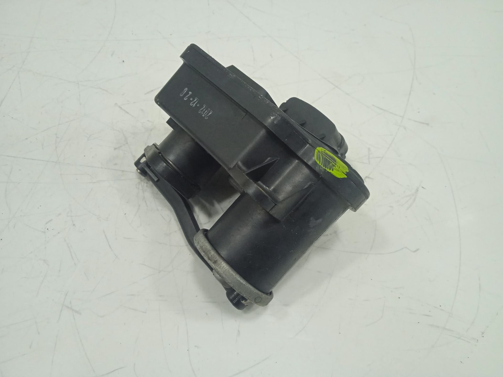 Actuador cierre hyundai i40 (vf) gl bluedrive city  bluedrive 