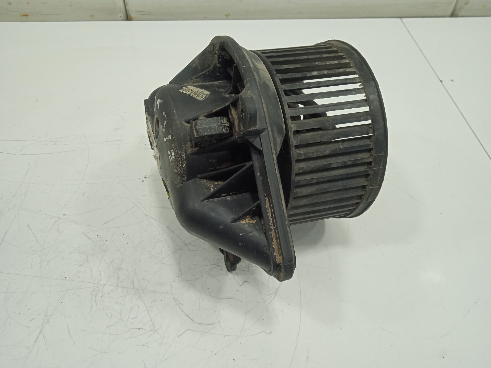 Motor calefaccion nissan primastar (x83) caja cerrada batalla corta 29