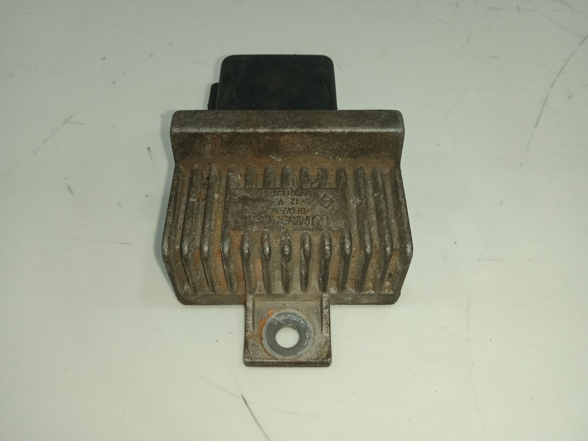 Caja precalentamiento nissan primastar (x83) caja cerrada batalla corta 29