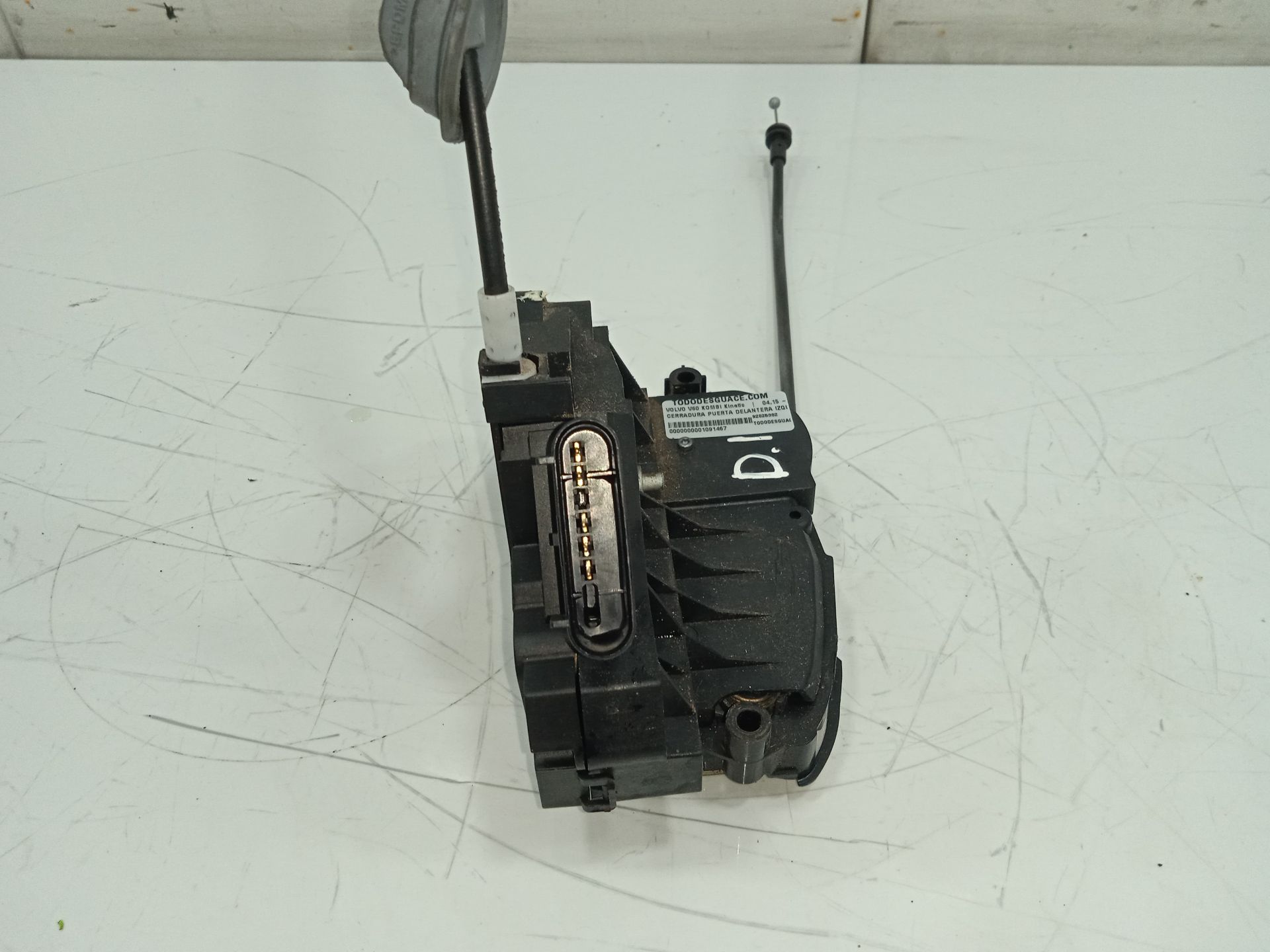 Cerradura puerta delantera izquierda volvo v60 familiar kinetic