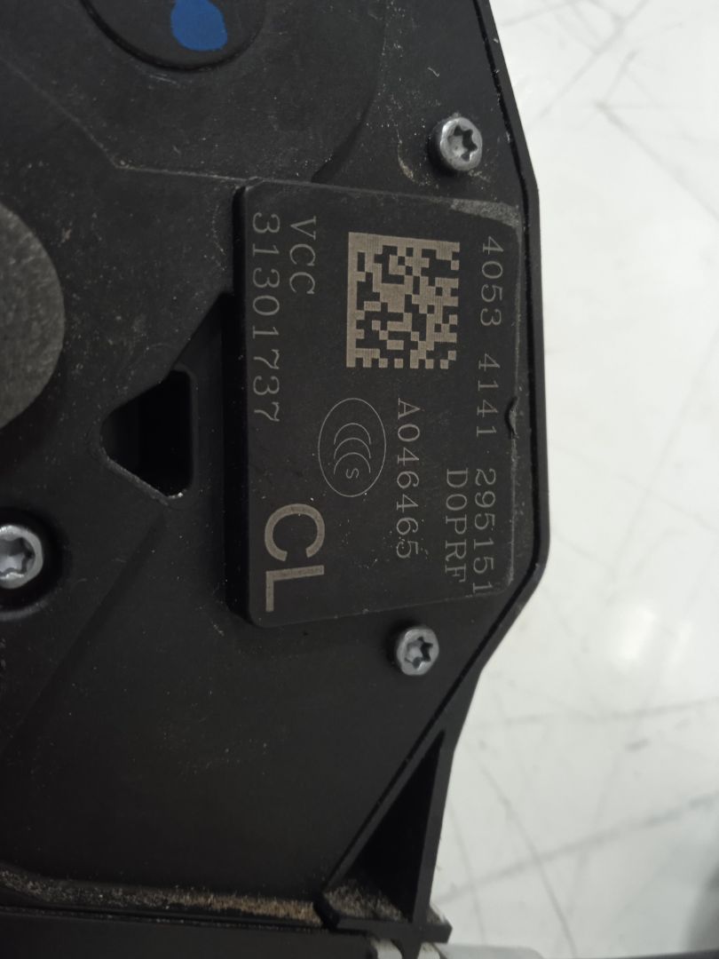 Cerradura puerta delantera izquierda volvo v60 familiar kinetic