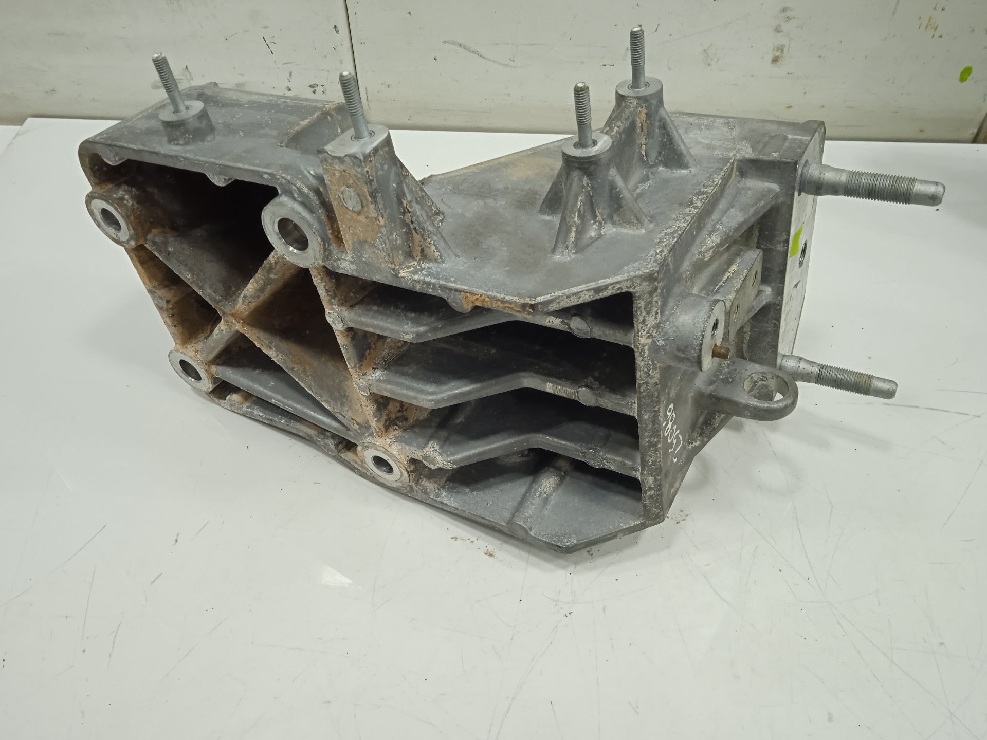 Soporte motor kia niro (sg2) ewinter edition