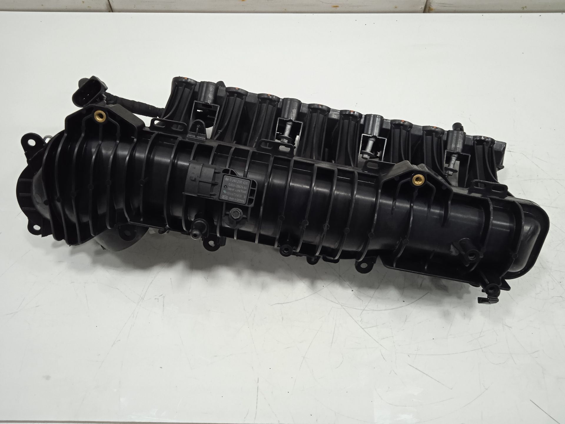 Colector admision jaguar xe portfolio