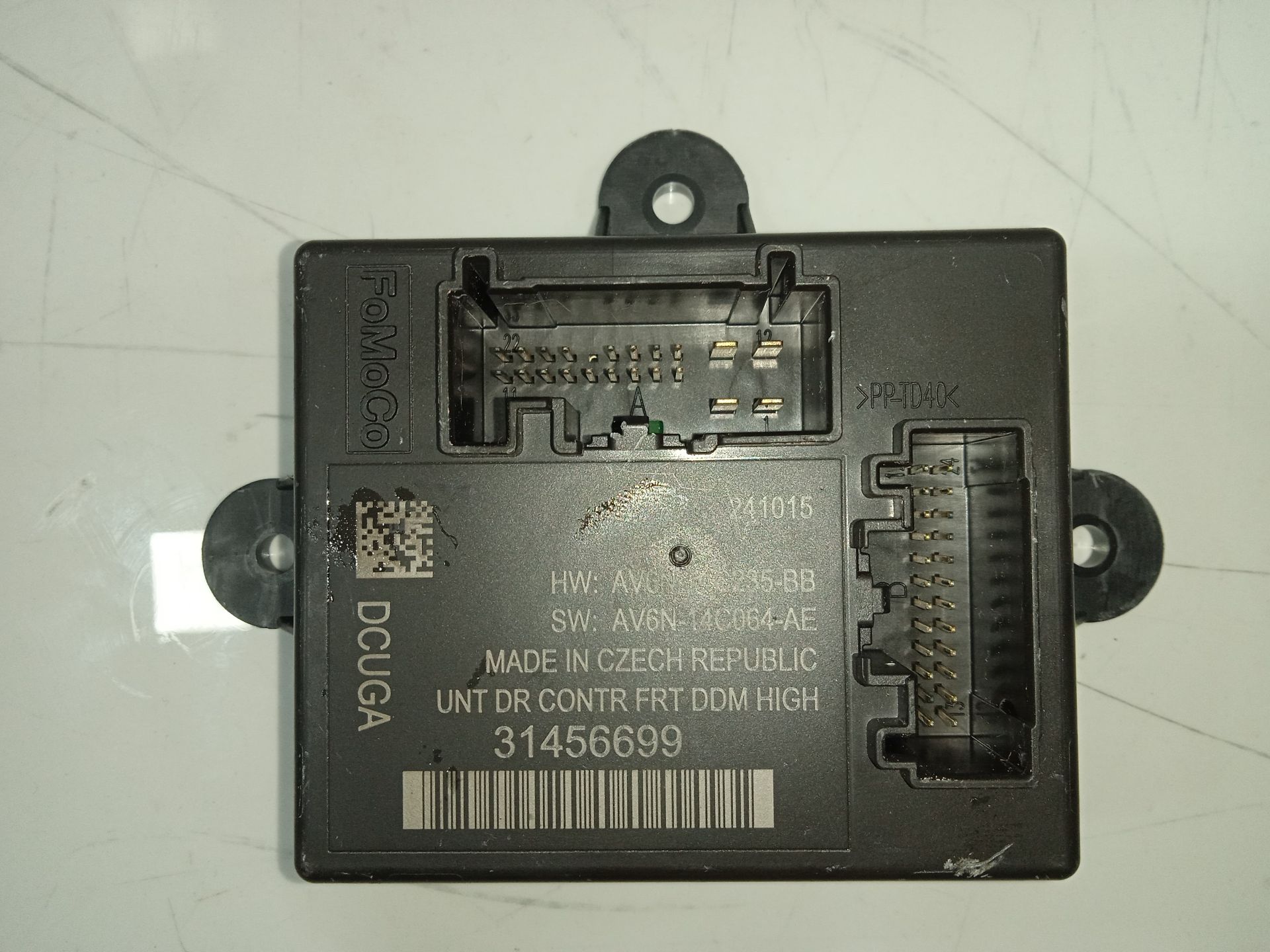 Centralita cierre volvo v60 familiar kinetic