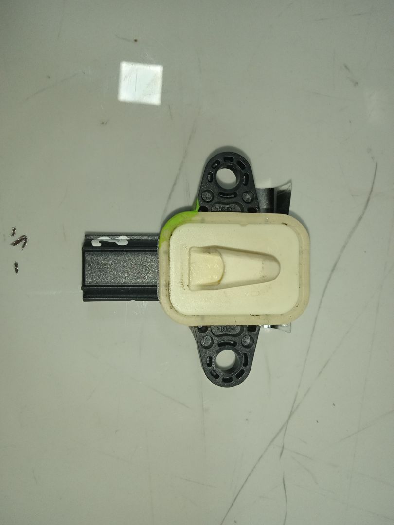 Sensor de impacto volvo v60 familiar kinetic