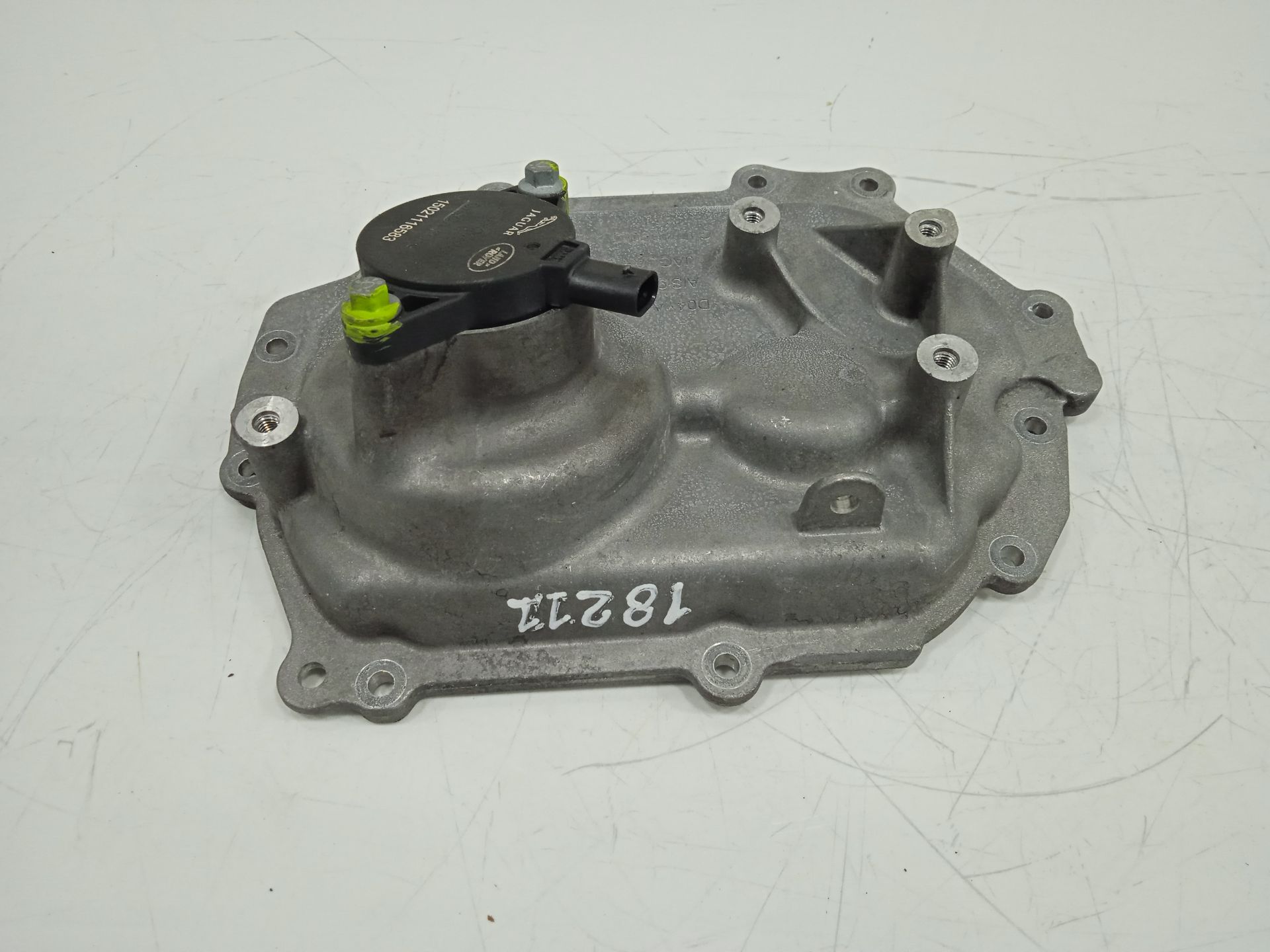 Tapa distribucion jaguar xe portfolio