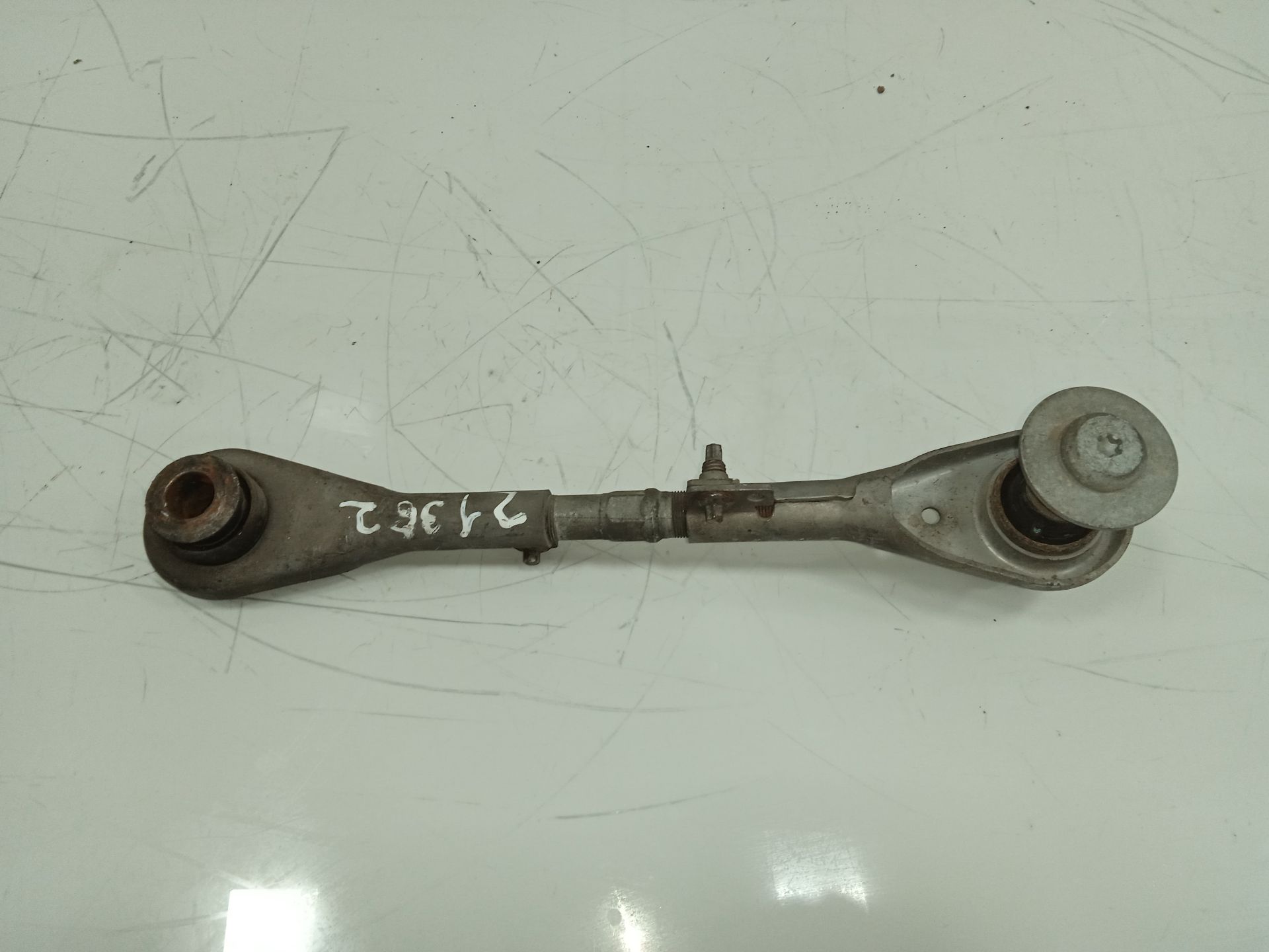 Brazo suspension delantero izquierdo ds  no identificado