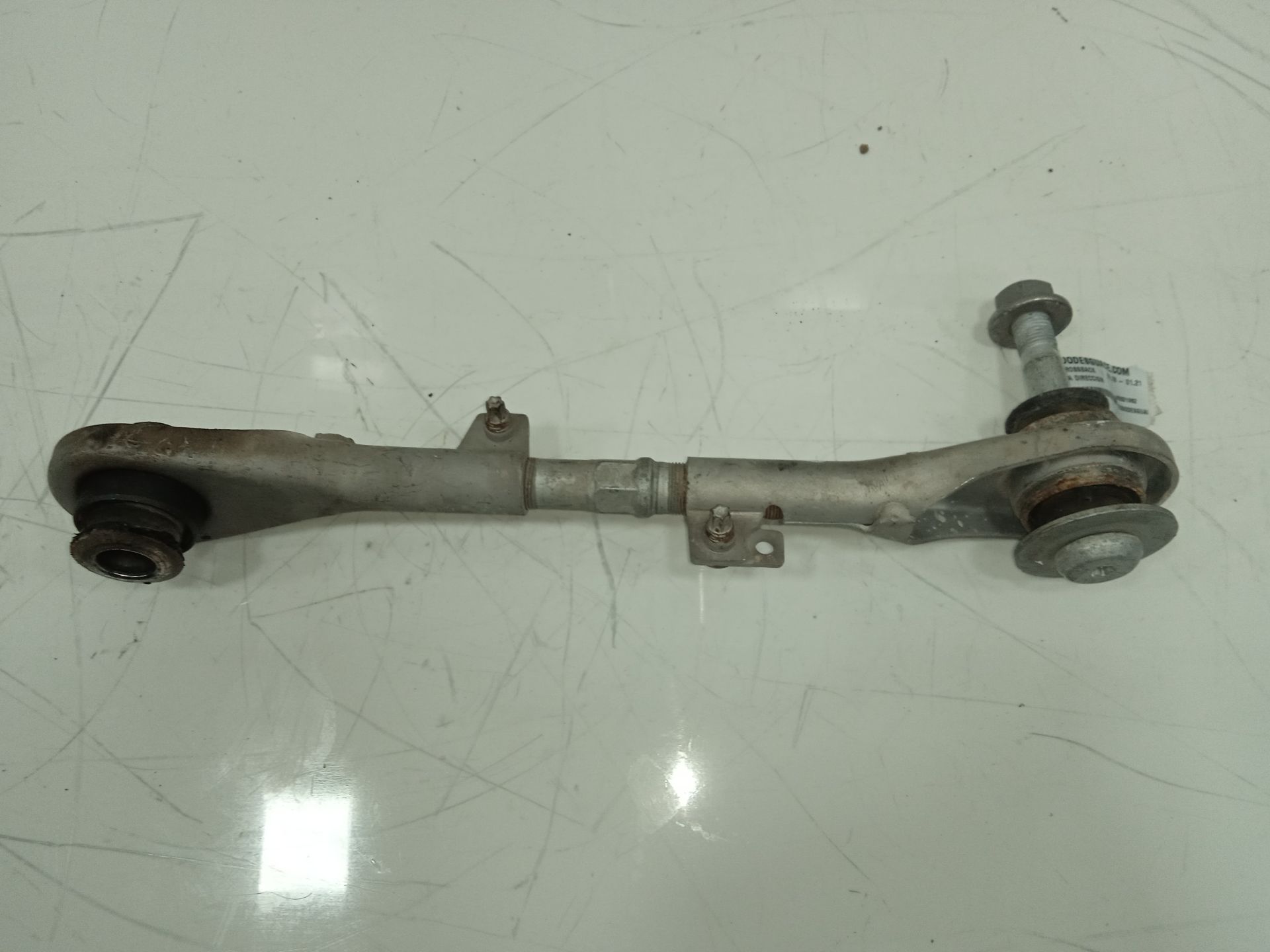 Brazo suspension delantero derecho ds  no identificado