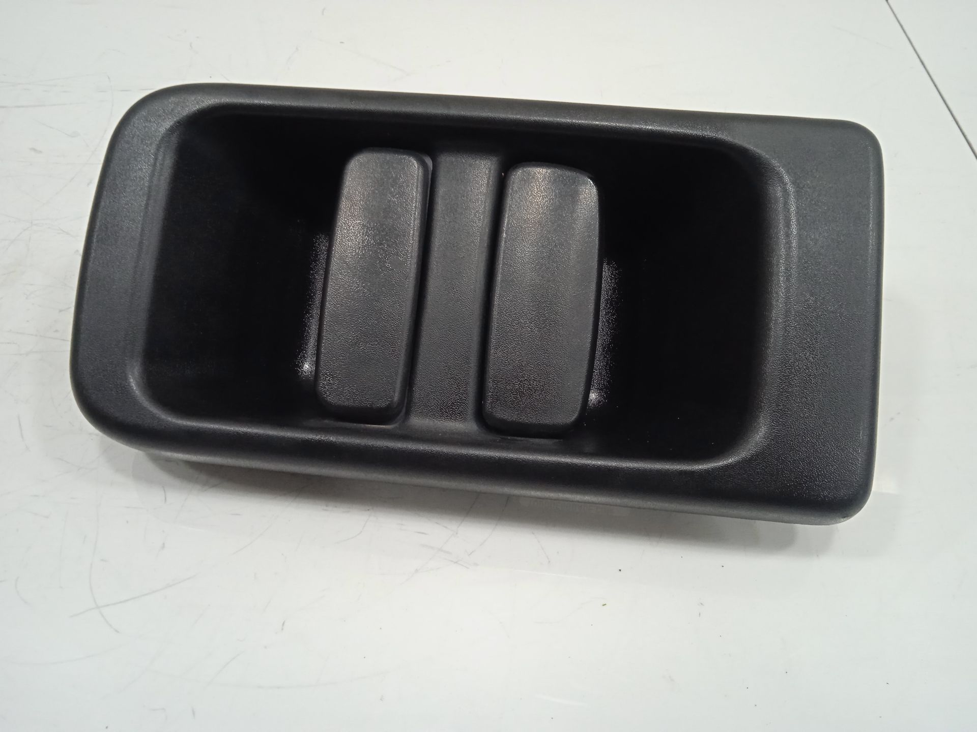 Maneta exterior trasera derecha caja cerrada techo maxi  l2