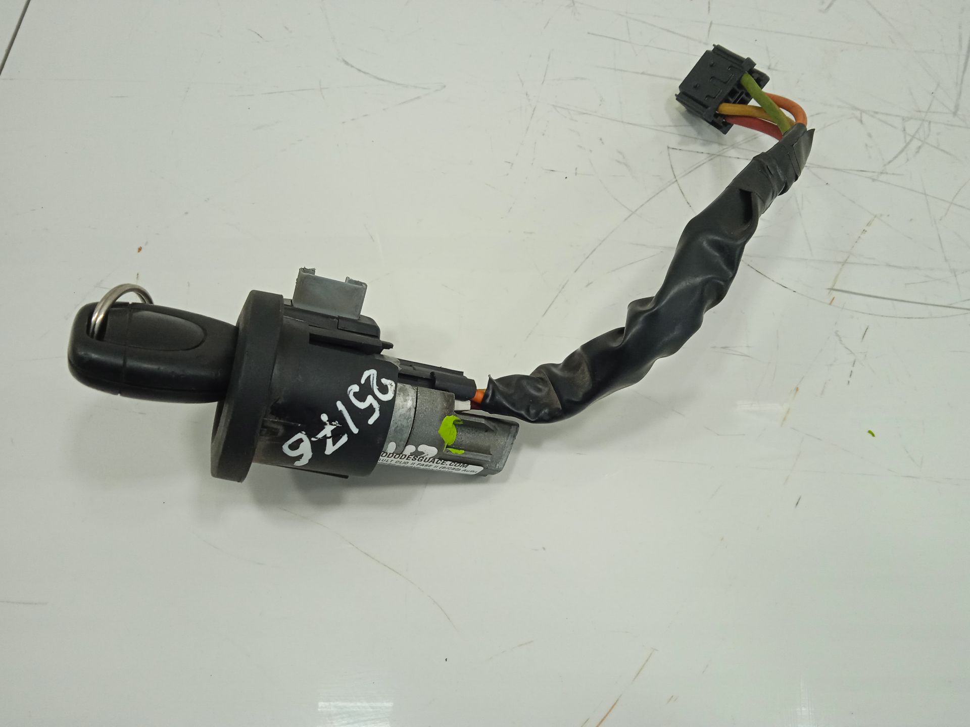 Antirrobo / llave contacto renault clio ii fase ii (bcb0) authentique