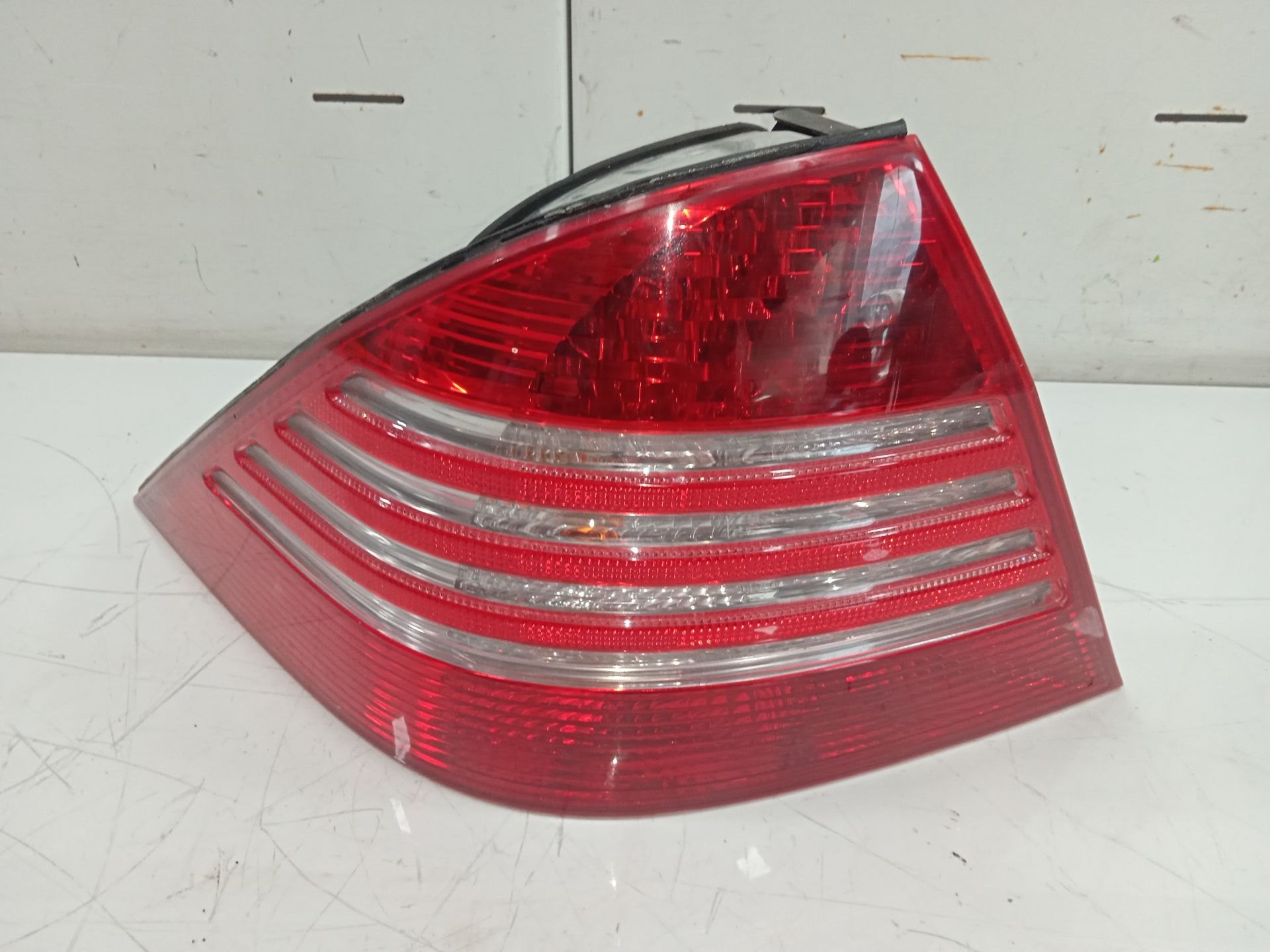 Piloto trasero derecho mercedes-benz clase s (bm 220) berlina 320 (220.065)