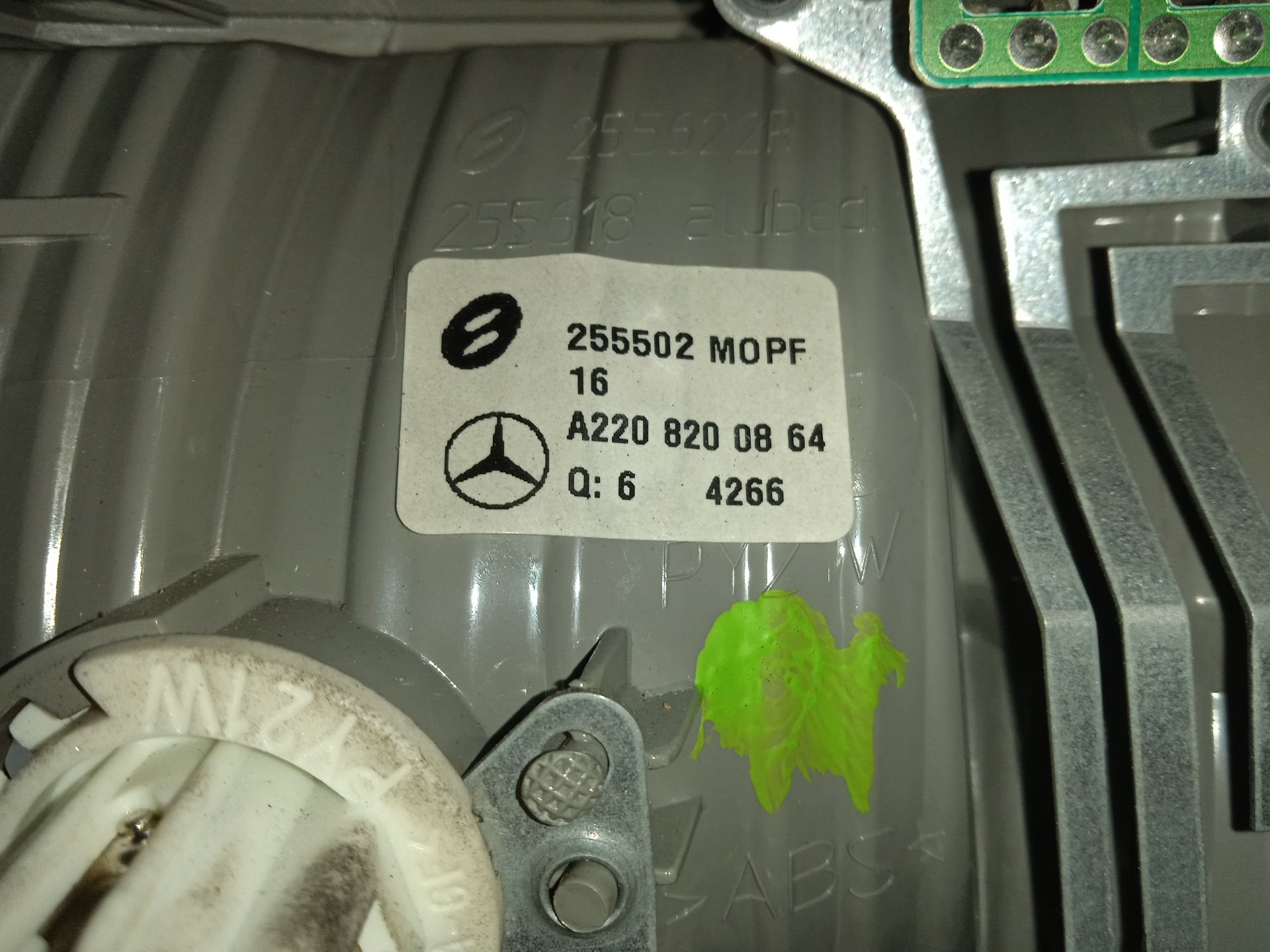 Piloto trasero izquierdo mercedes-benz clase s (bm 220) berlina 320 (220.065)