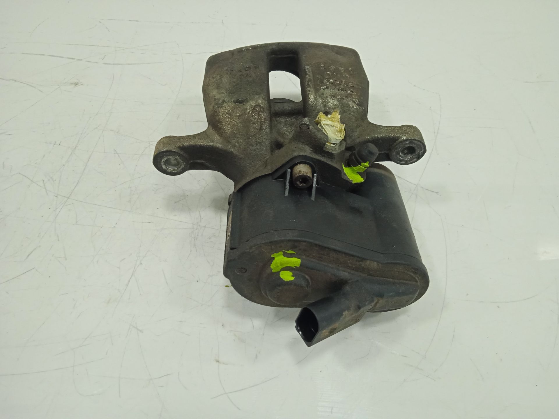 Pinza de freno trasera derecha volkswagen tiguan (5n2) country 4motion bluemotion