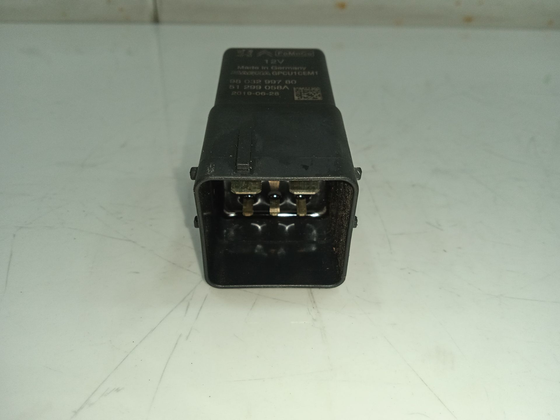 Caja precalentamiento peugeot 508 sw allure pack