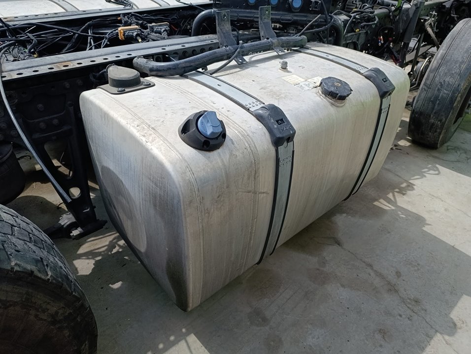 Deposito combustible man tgx 33.xxx (2007) fg    6x4   bl xl