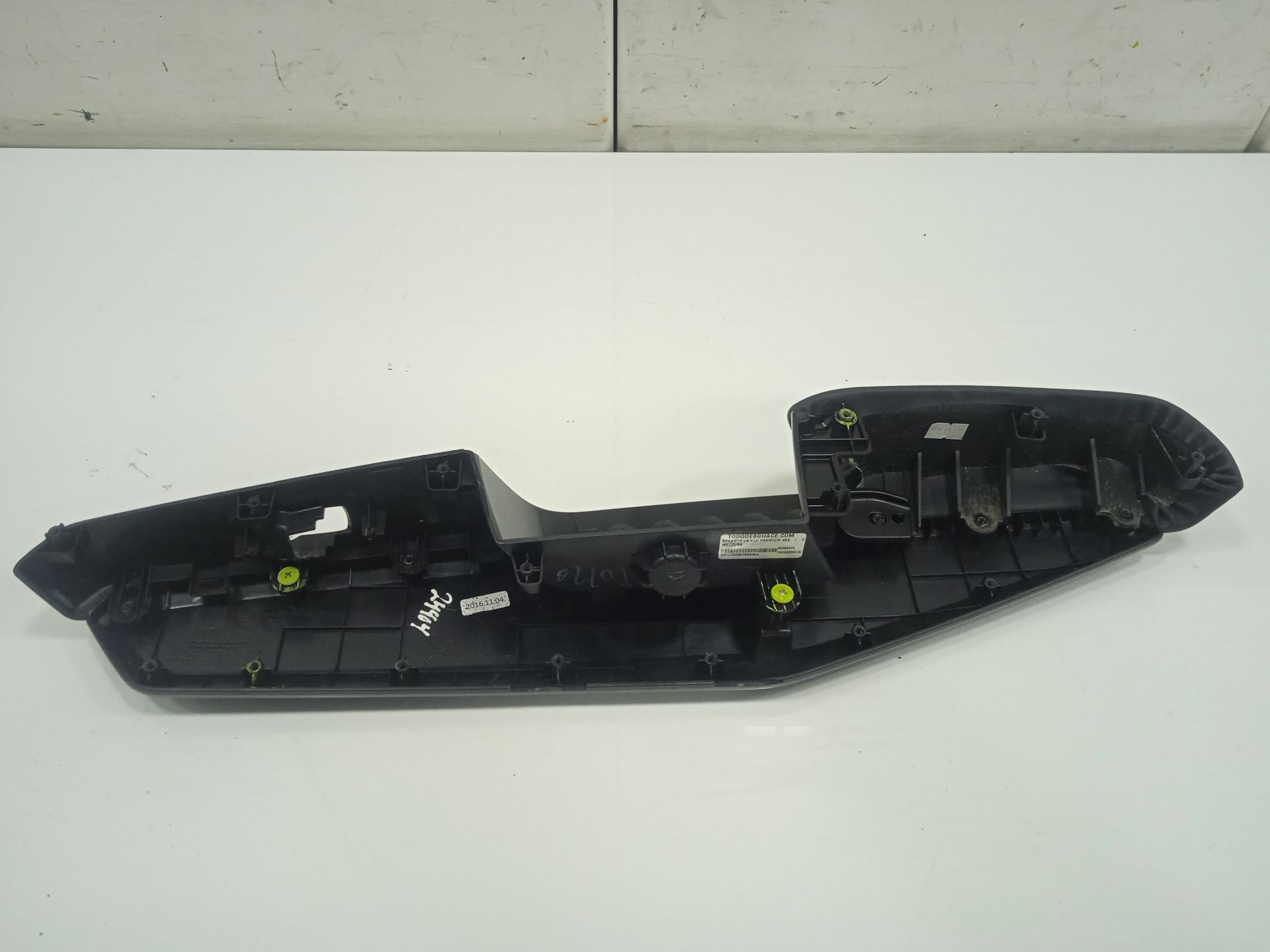 Moldura ssangyong xlv premium 4x2