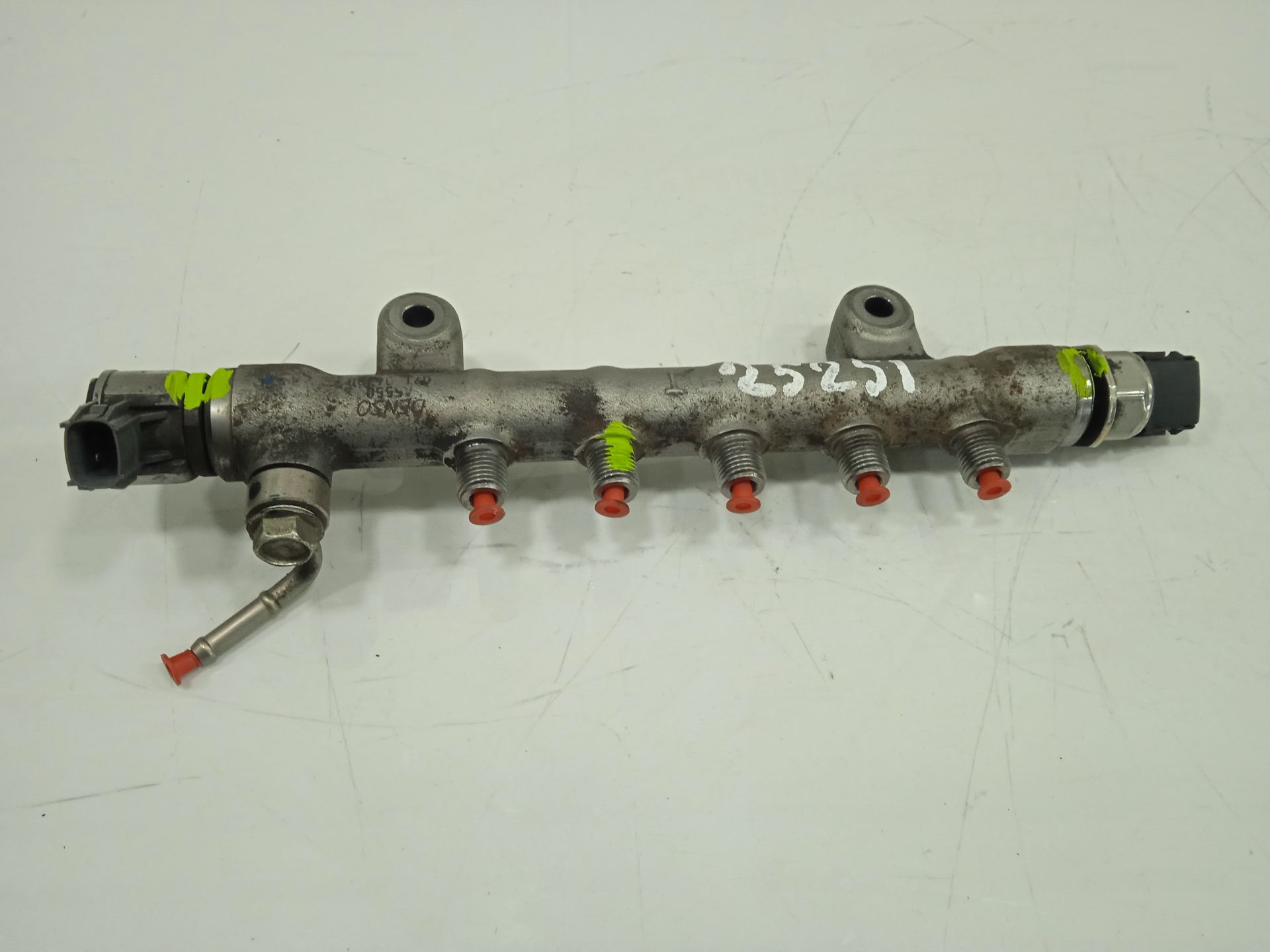 Rampa inyectora mazda cx-3 (dk) centerline