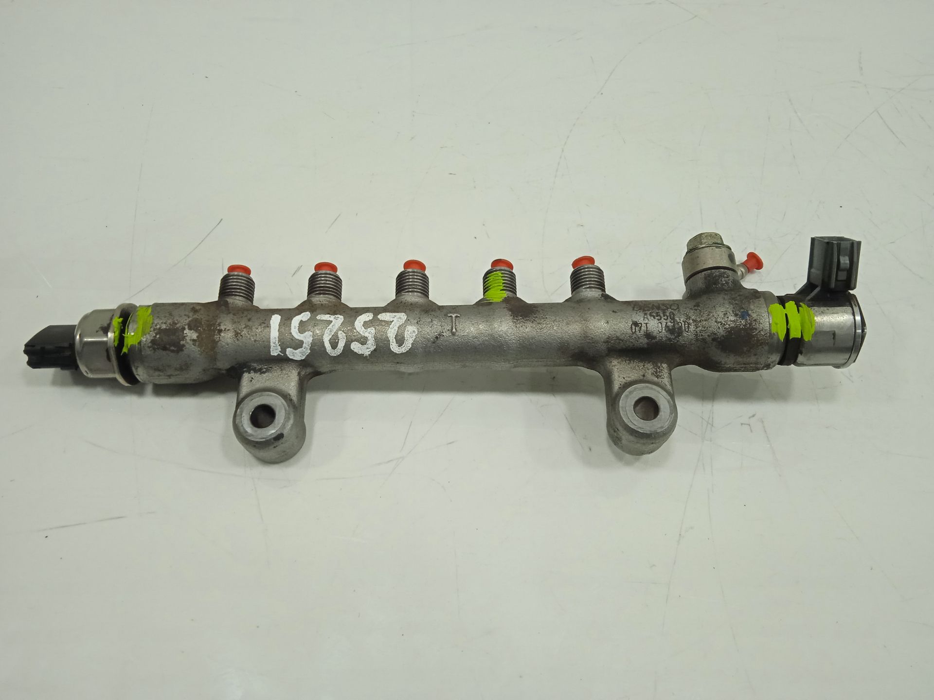 Rampa inyectora mazda cx-3 (dk) centerline