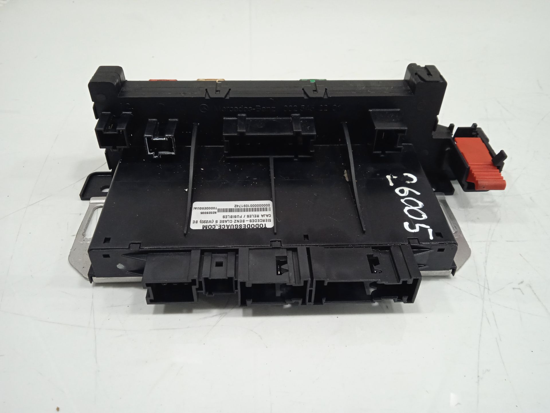 Caja reles / fusibles mercedes-benz clase s (bm 220) berlina 320 (220.065)