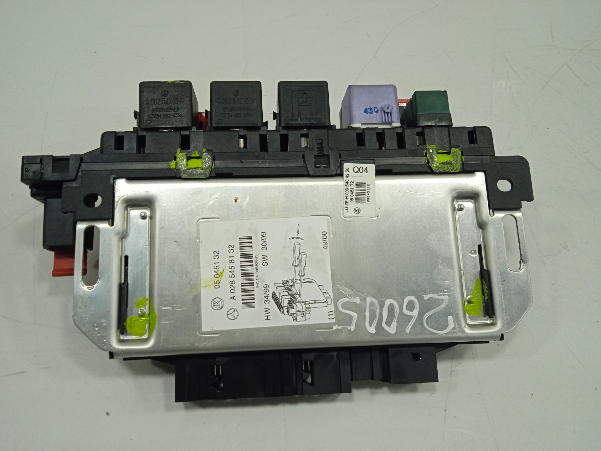 Caja reles / fusibles mercedes-benz clase s (bm 220) berlina 320 (220.065)