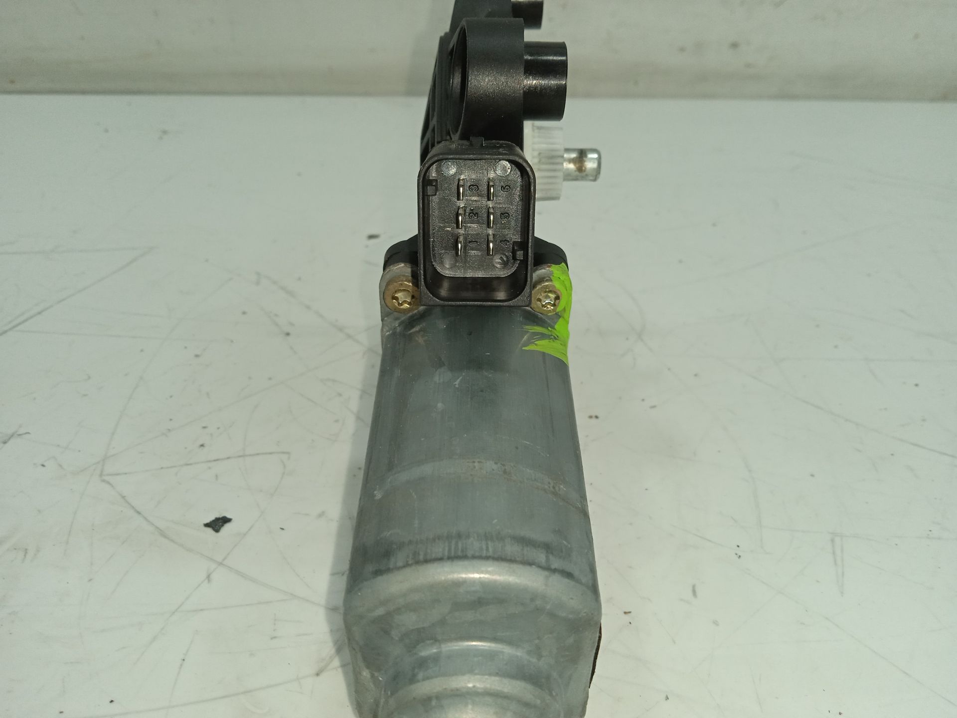 Motor elevalunas delantero derecho mercedes-benz clase s (bm 220) berlina 320 (220.065)