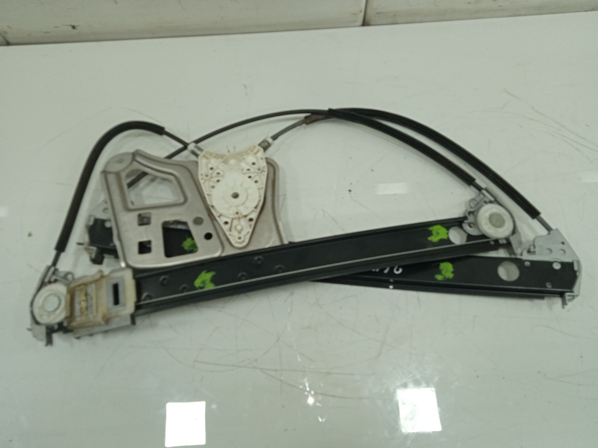 Elevalunas delantero derecho mercedes-benz clase s (bm 220) berlina 320 (220.065)