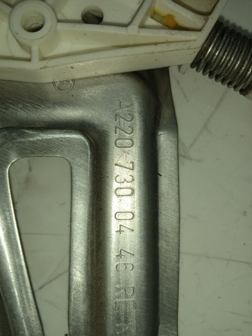 Elevalunas trasero derecho mercedes-benz clase s (bm 220) berlina 320 (220.065)