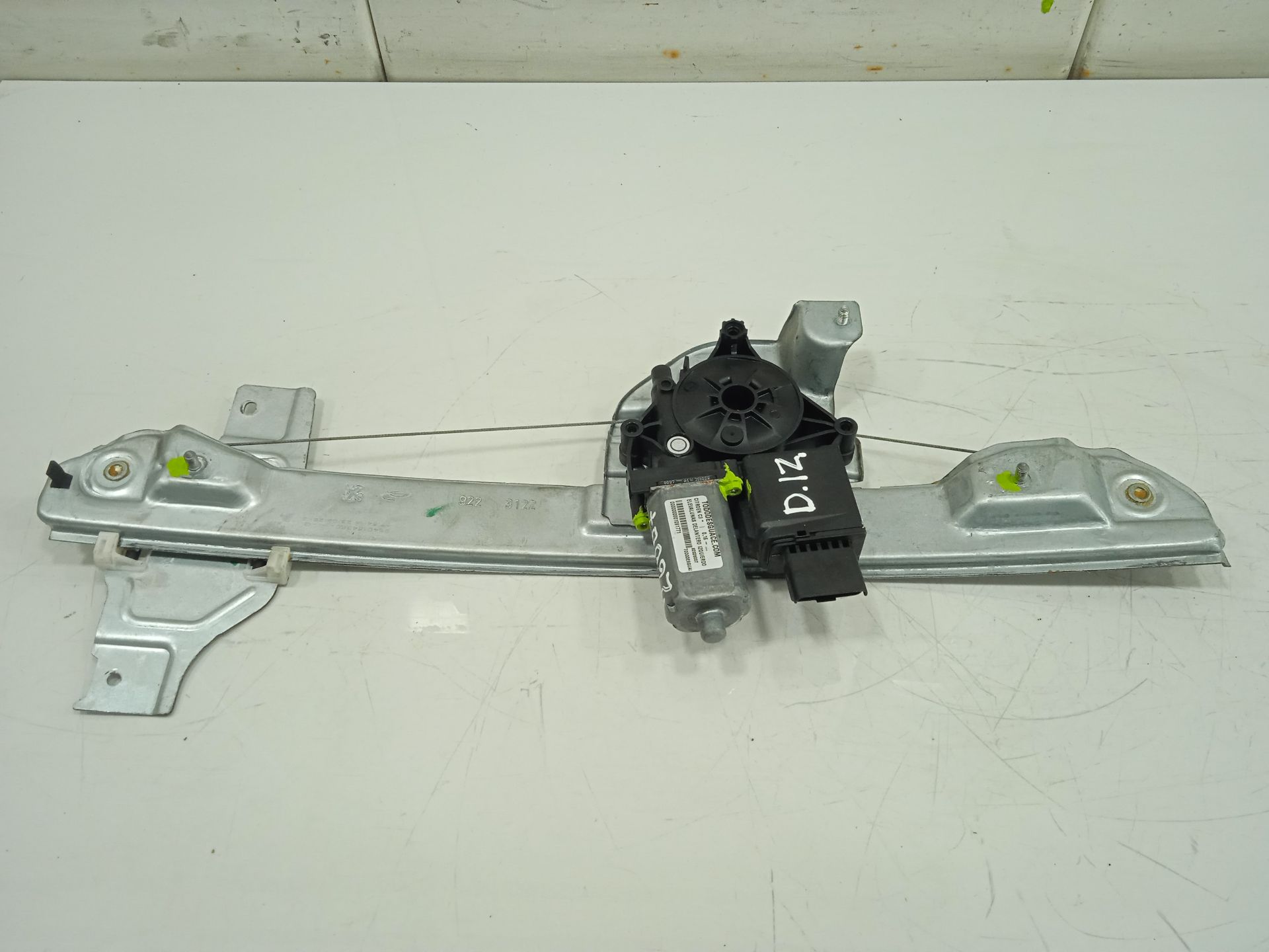 Elevalunas delantero izquierdo citroen c3 