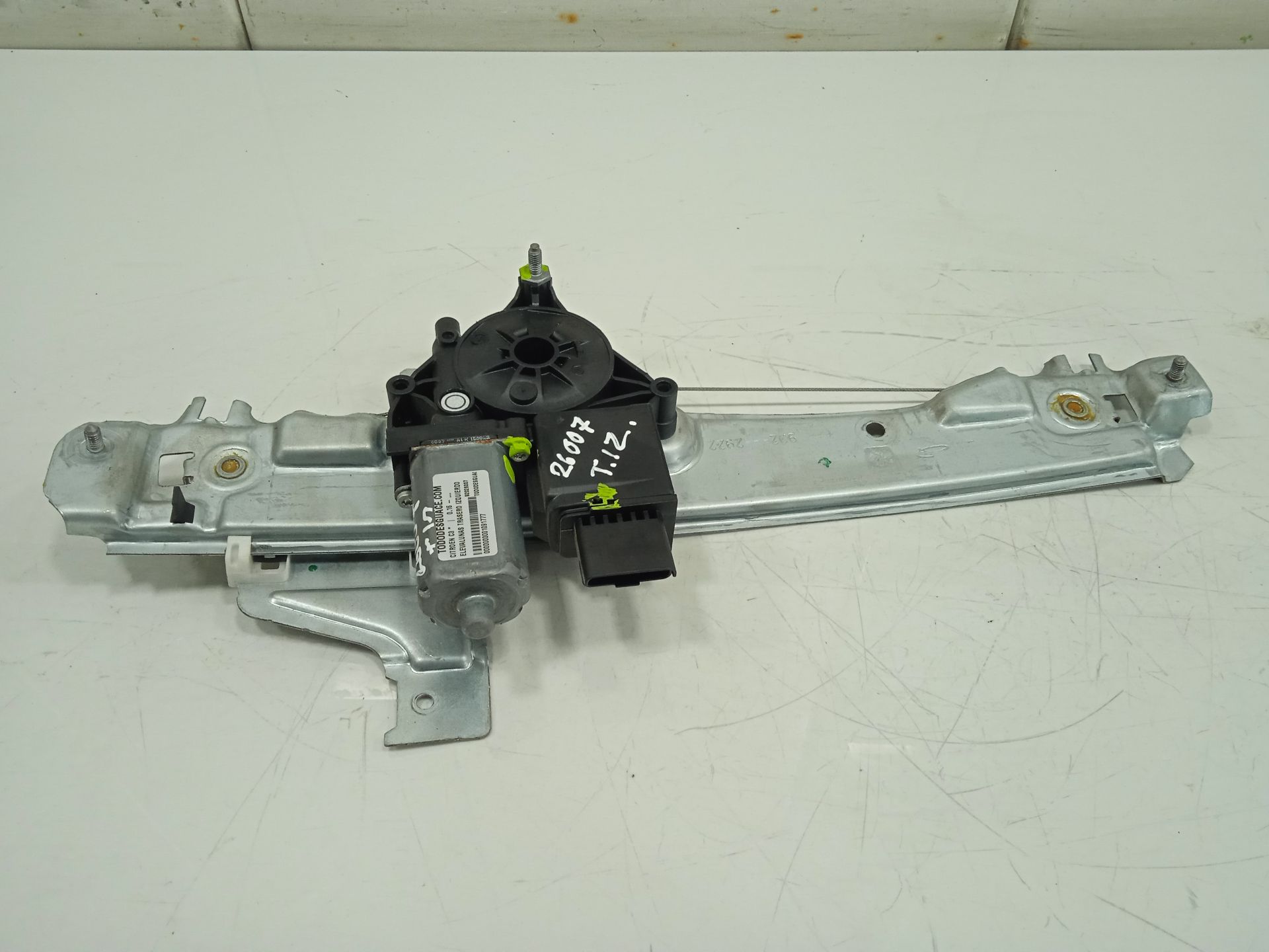 Elevalunas trasero izquierdo citroen c3 