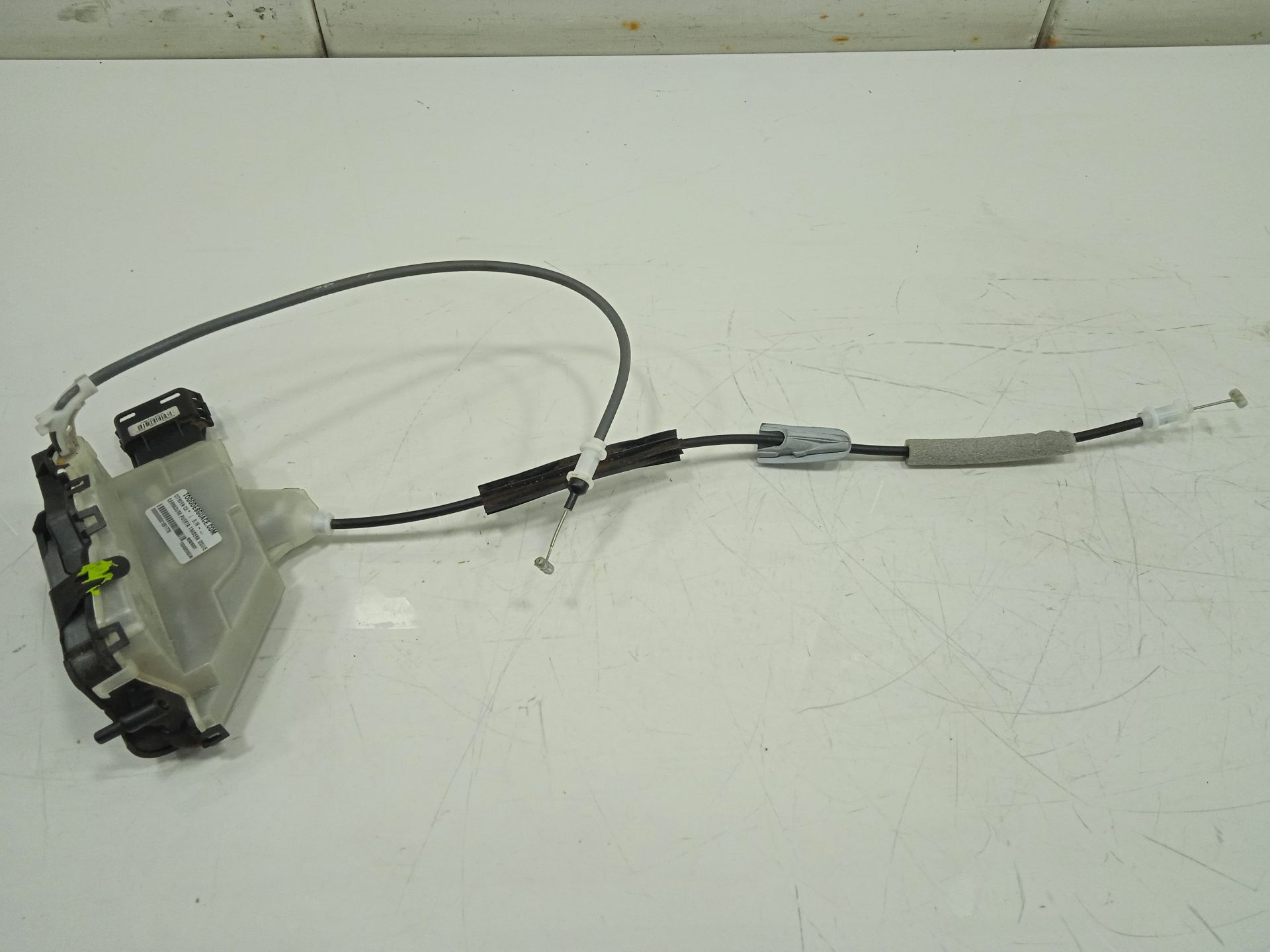 Cerradura puerta trasera izquierda citroen c3 