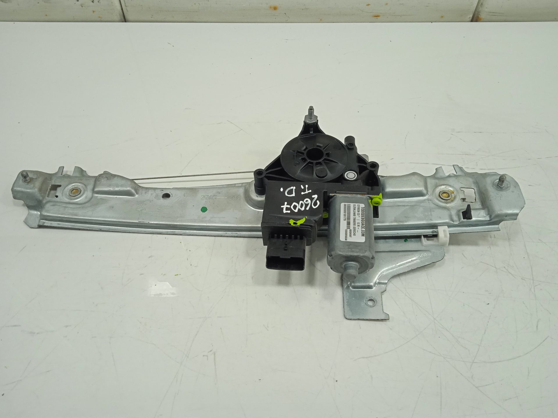 Elevalunas trasero derecho citroen c3 