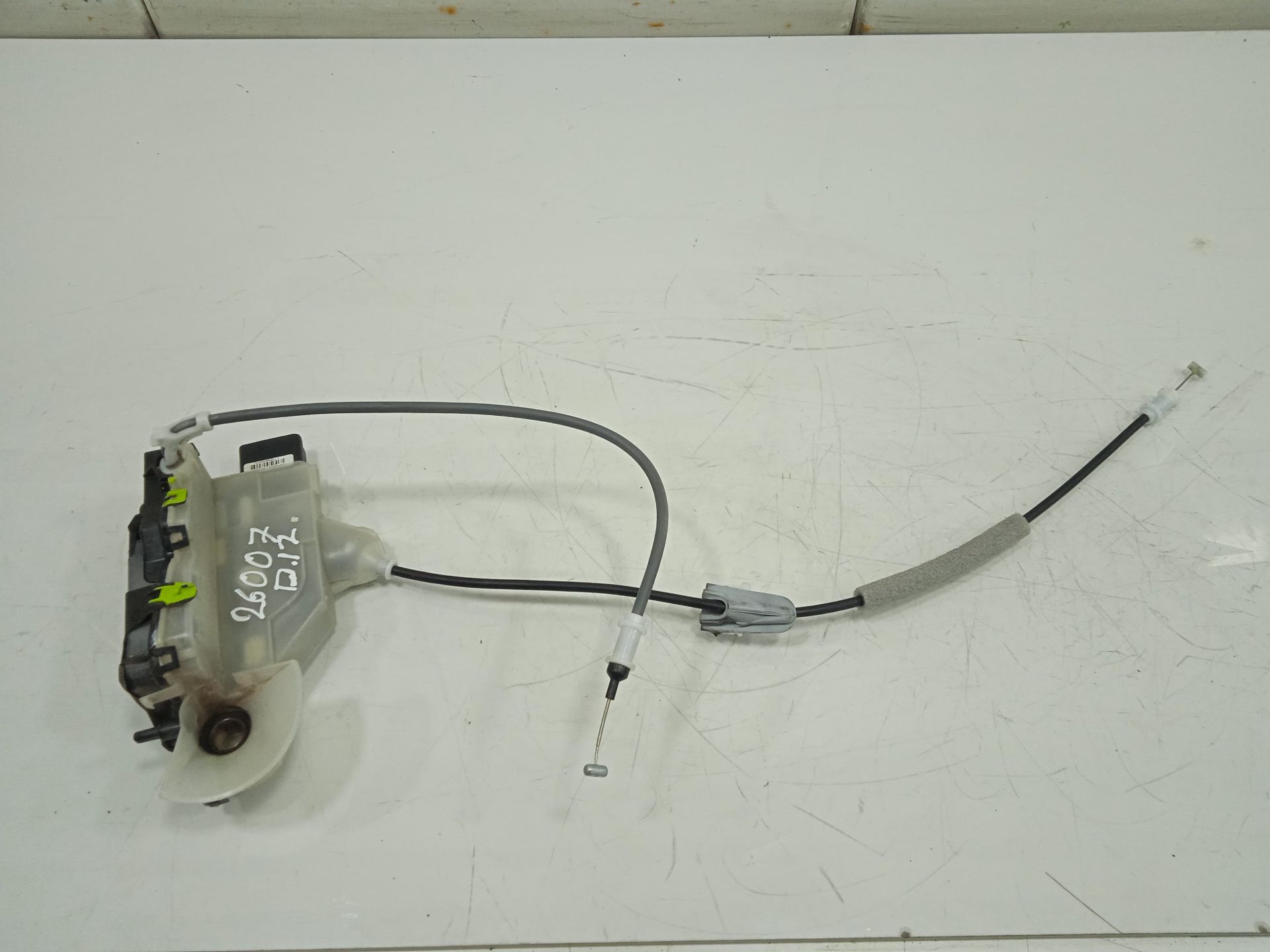 Cerradura puerta delantera izquierda citroen c3 