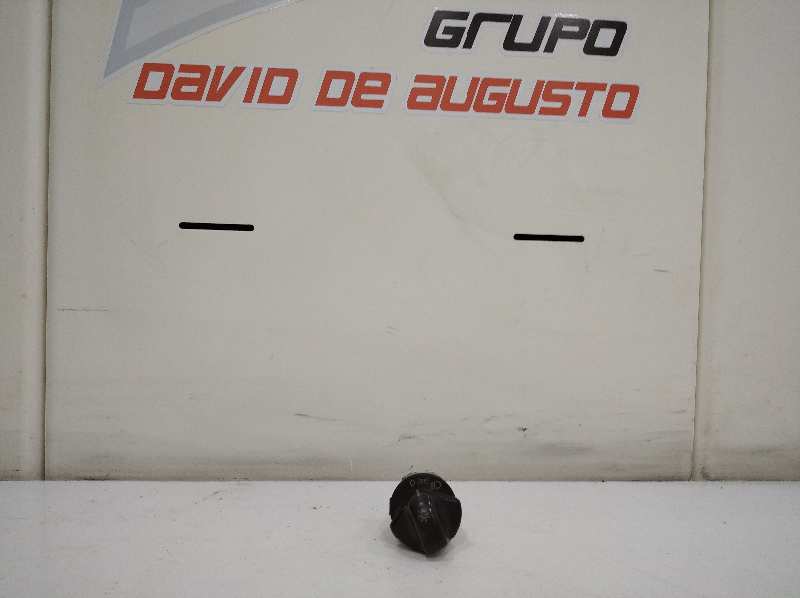 Mando luces nissan  no identificado