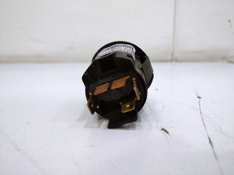 Mando luces nissan  no identificado