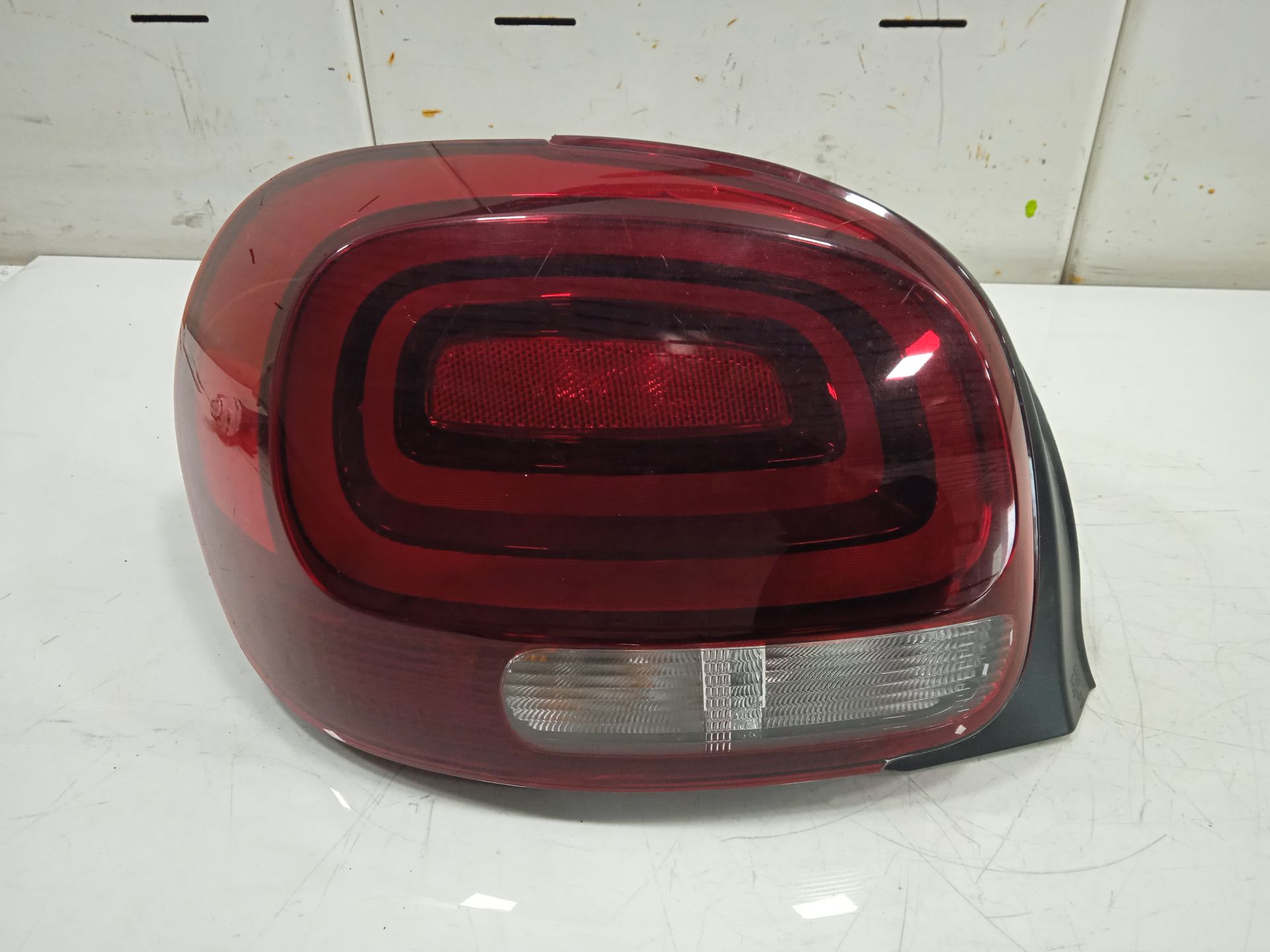 Piloto trasero izquierdo citroen c3 