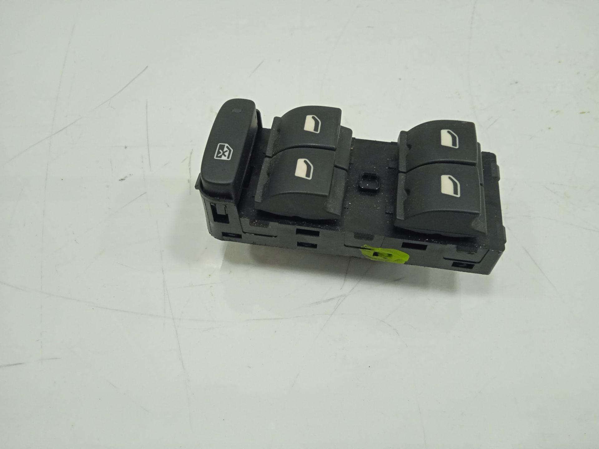 Mando elevalunas delantero izquierdo citroen c3 