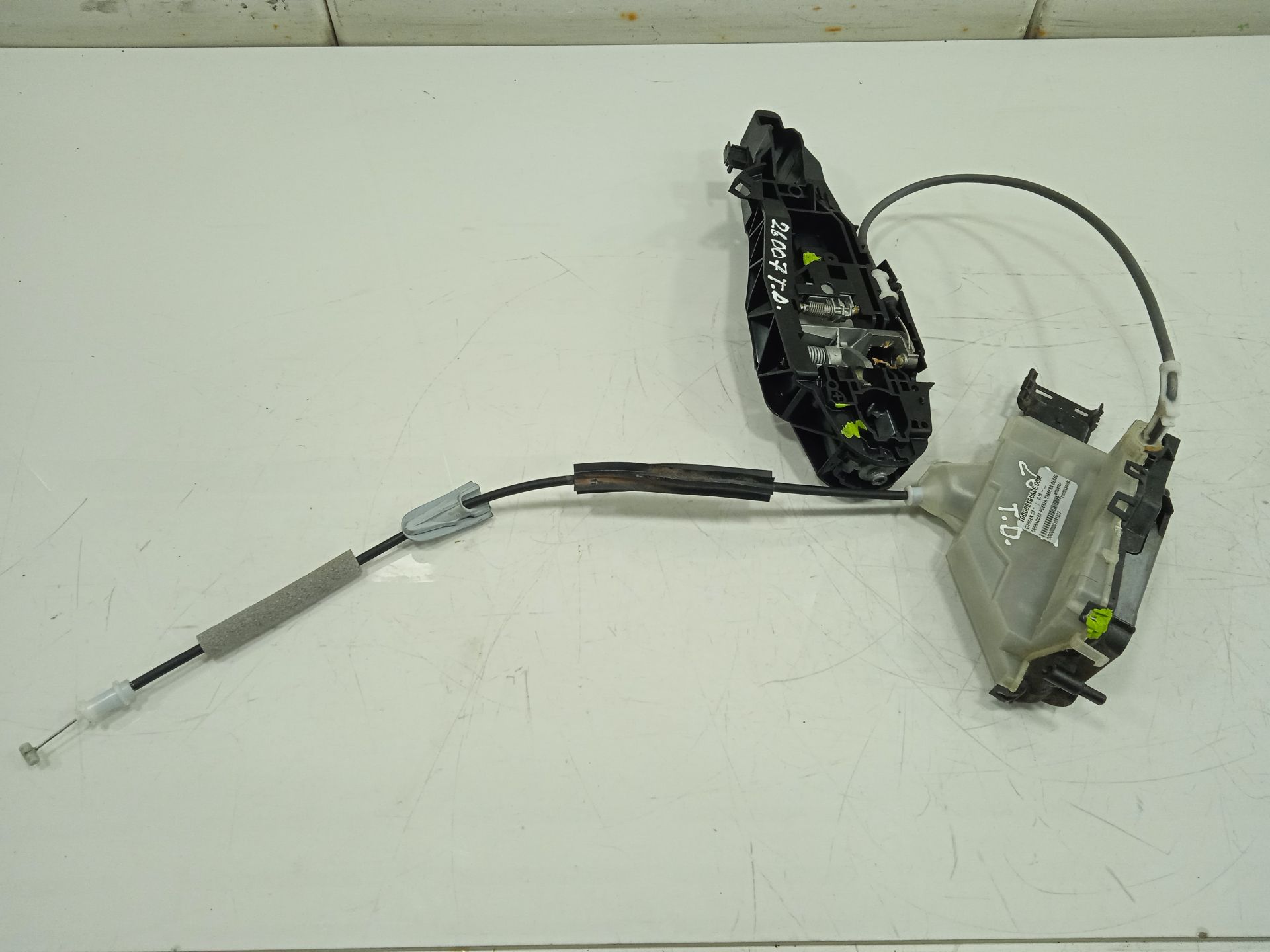 Cerradura puerta trasera derecha citroen c3 