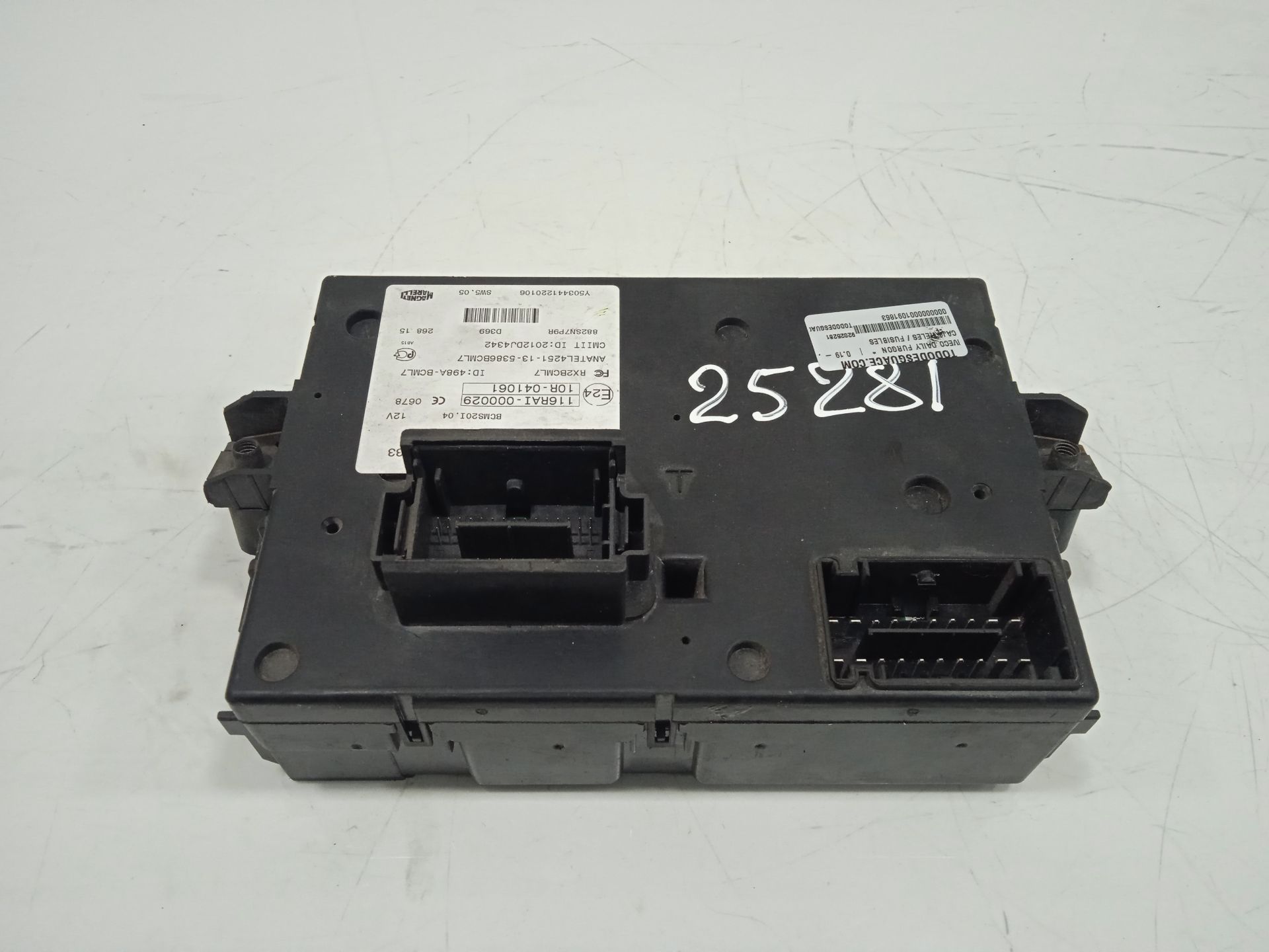 Caja reles / fusibles iveco daily furgon 