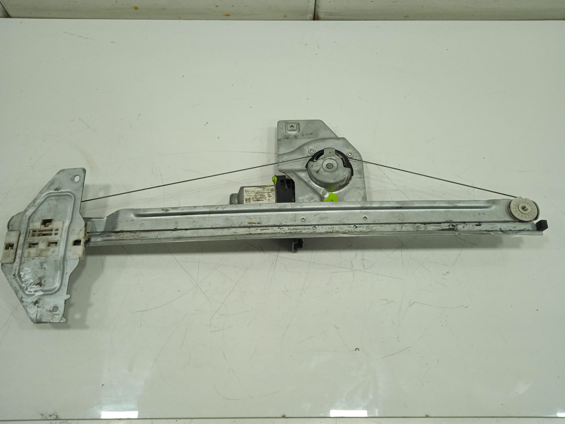 Elevalunas delantero izquierdo confort l1