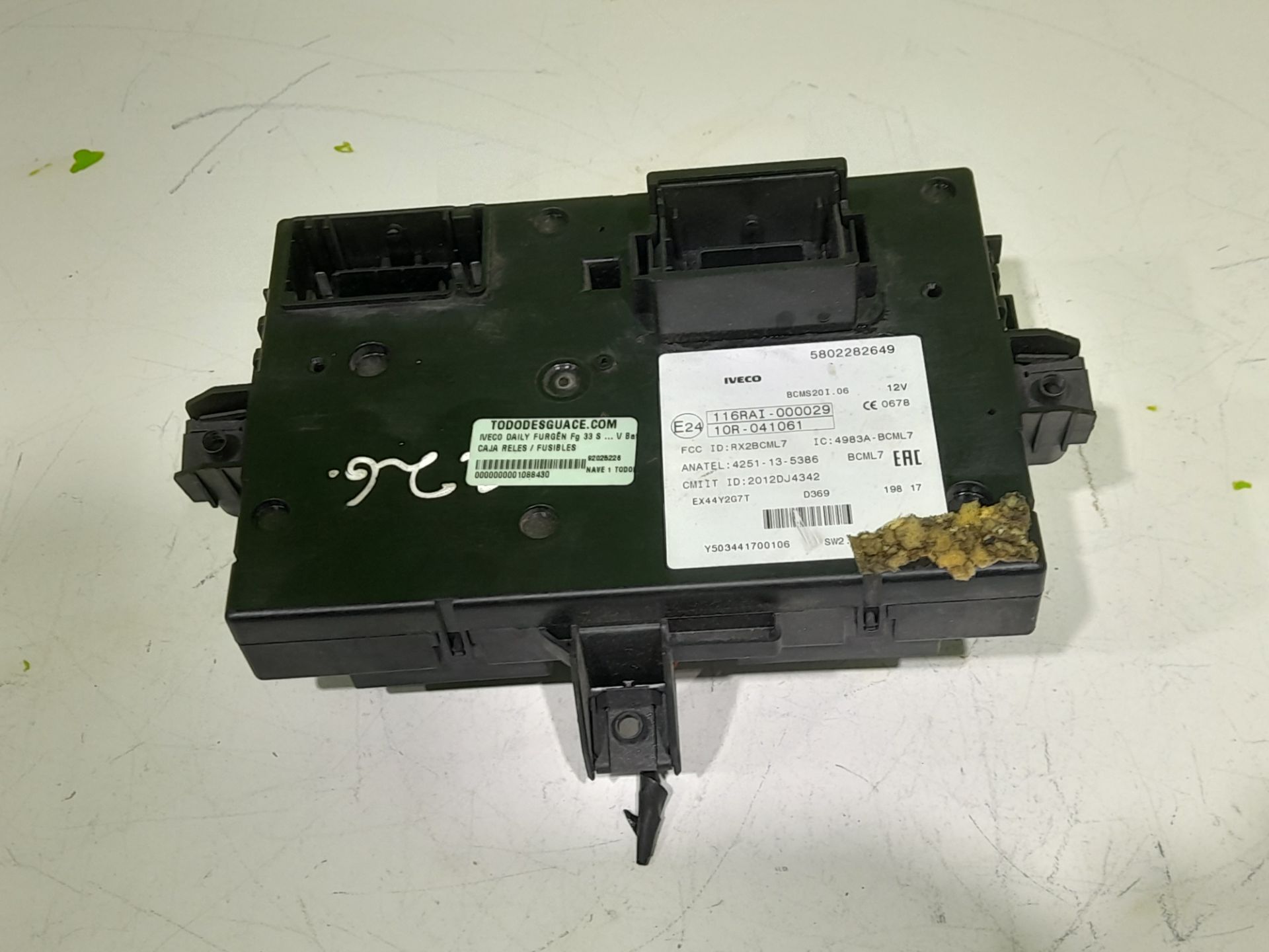 Caja reles / fusibles fg 33 s ... v batalla 3000