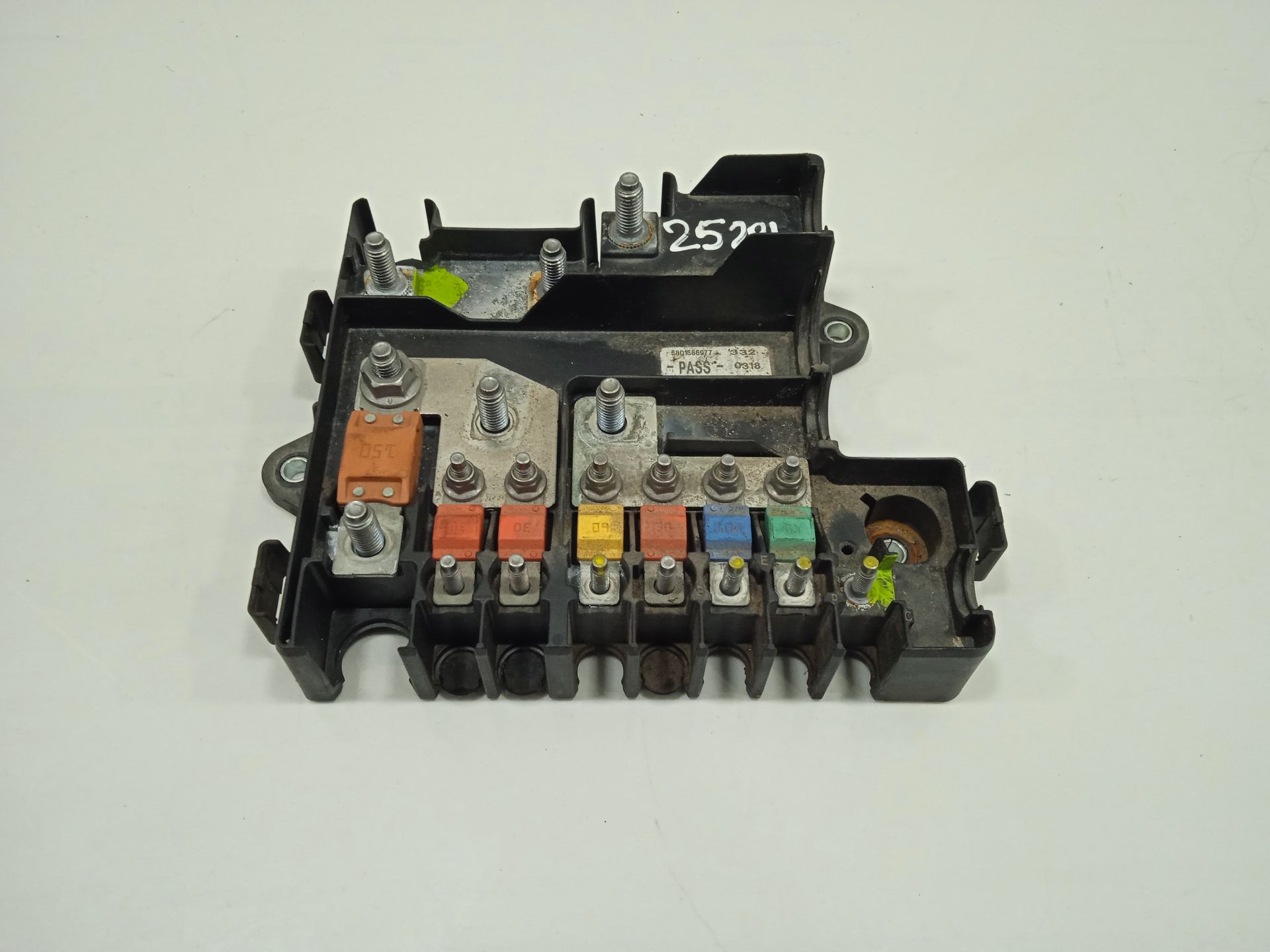 Caja reles / fusibles iveco daily furgon 